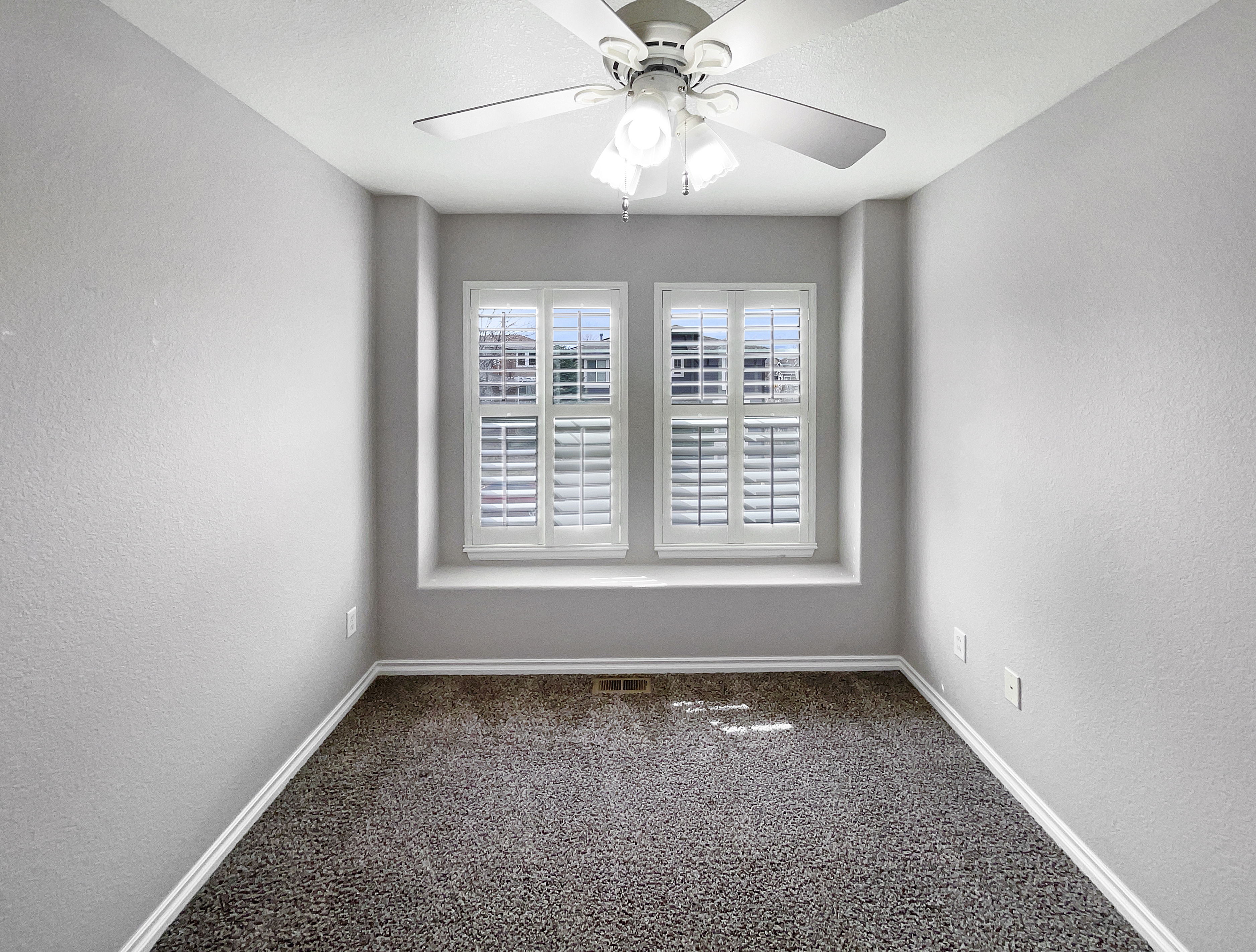 Photo 19 of 22 of 10674 Cherrington St, Highlands Ranch, CO