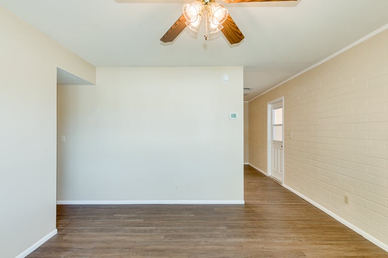 Photo 10 of 33 - 1028 N Dakota St, Chandler, AZ 85225