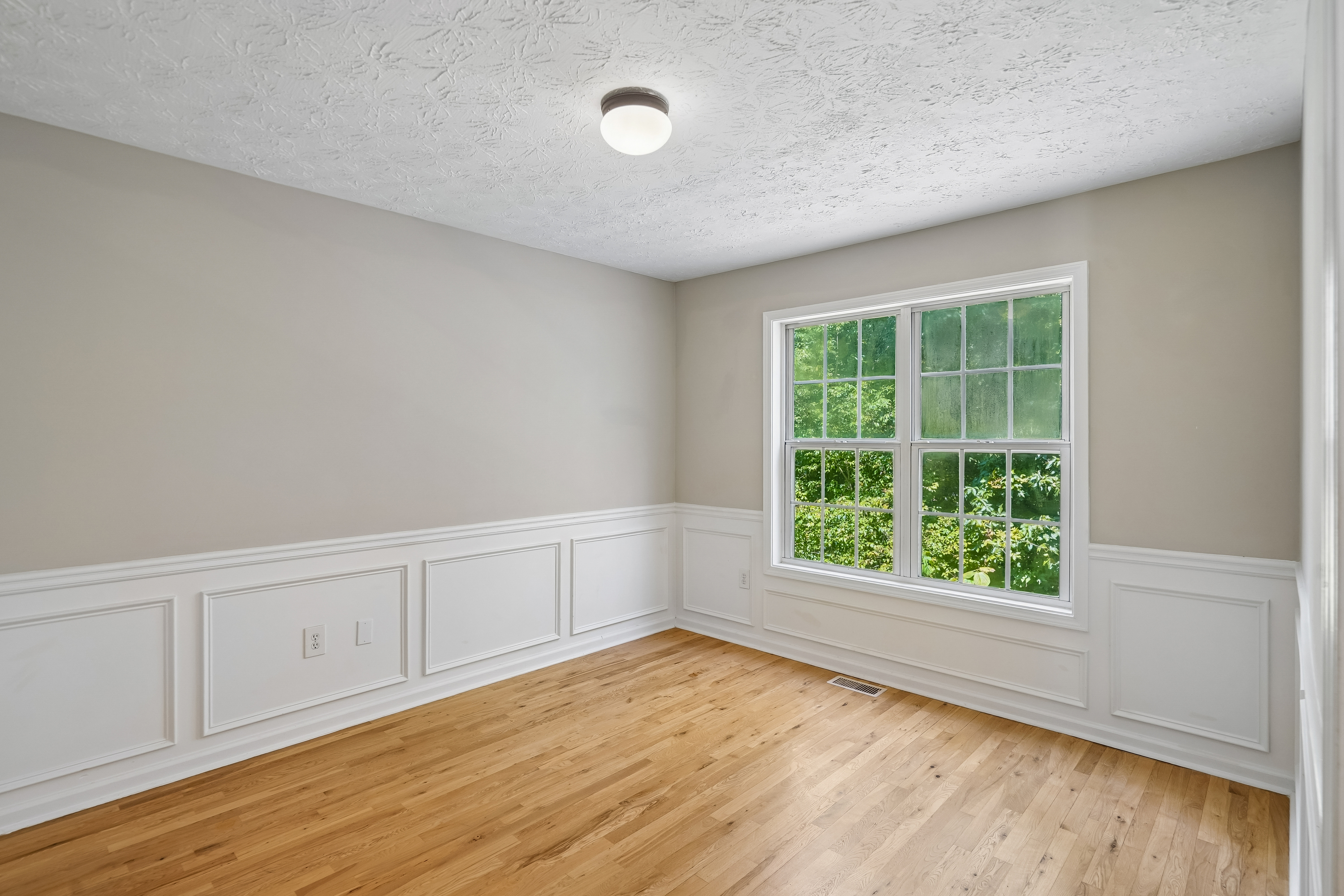 Photo 12 of 68 of 2859 Savannah Walk Ln, Suwanee, GA
