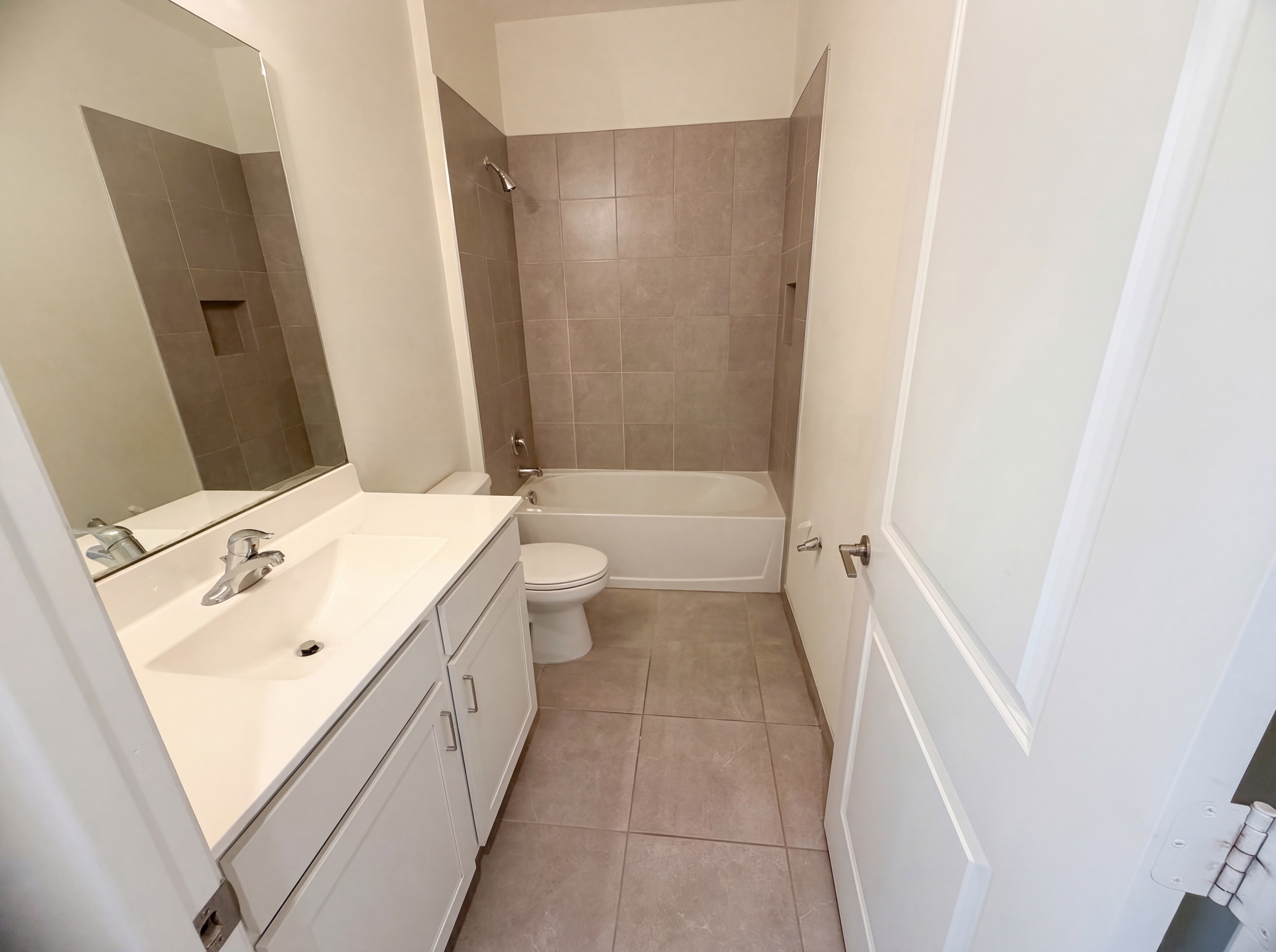 Photo 11 of 28 of 12473 NW Lynch Ln, Port Saint Lucie, FL