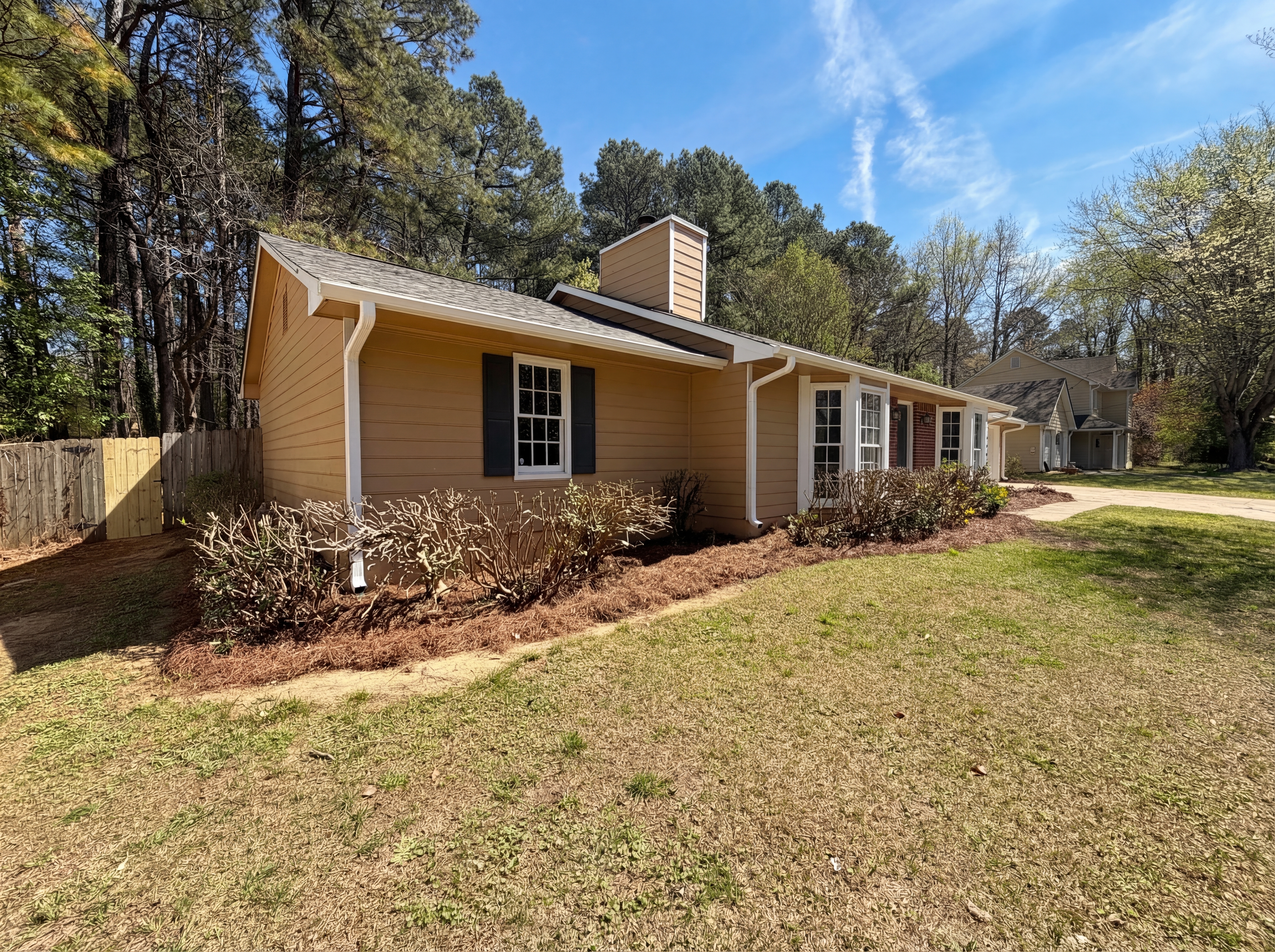Photo 17 of 18 of 5003 Henson Dr SW, Mableton, GA