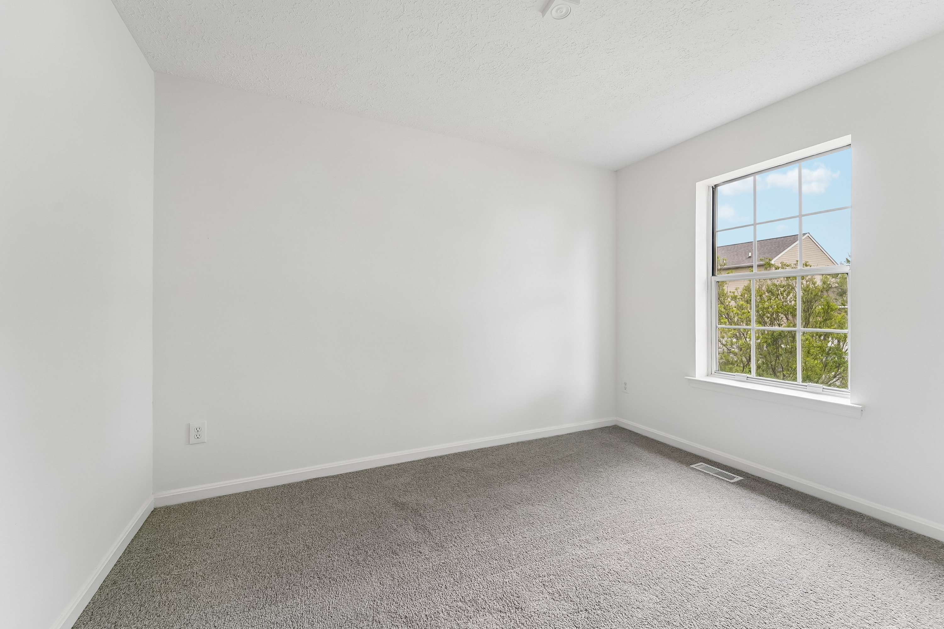 Photo 20 of 31 of 1215 Ashmead Sq, Belcamp, MD
