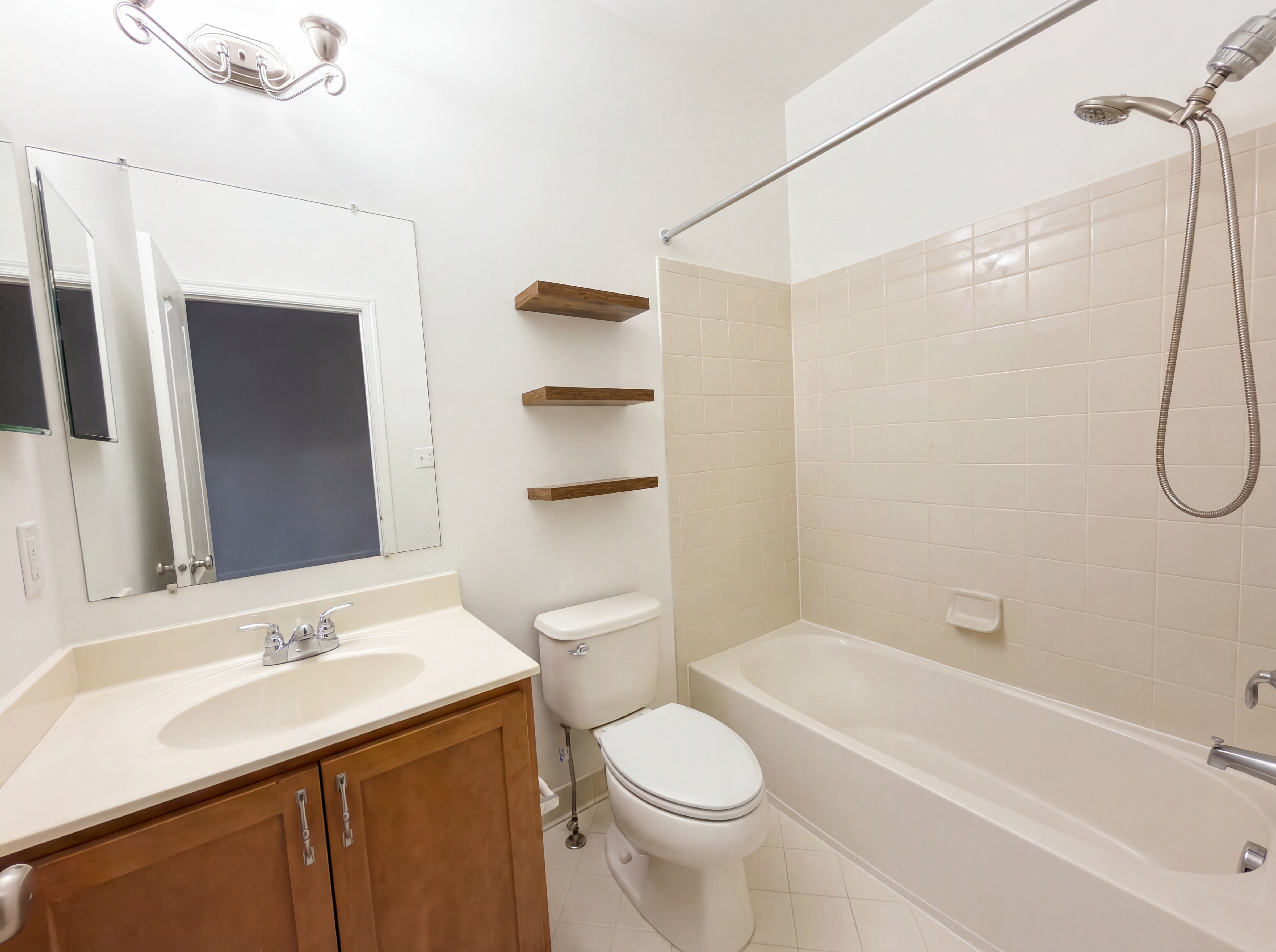 Photo 17 of 26 of 4012 Bridle Ridge Rd, Upper Marlboro, MD