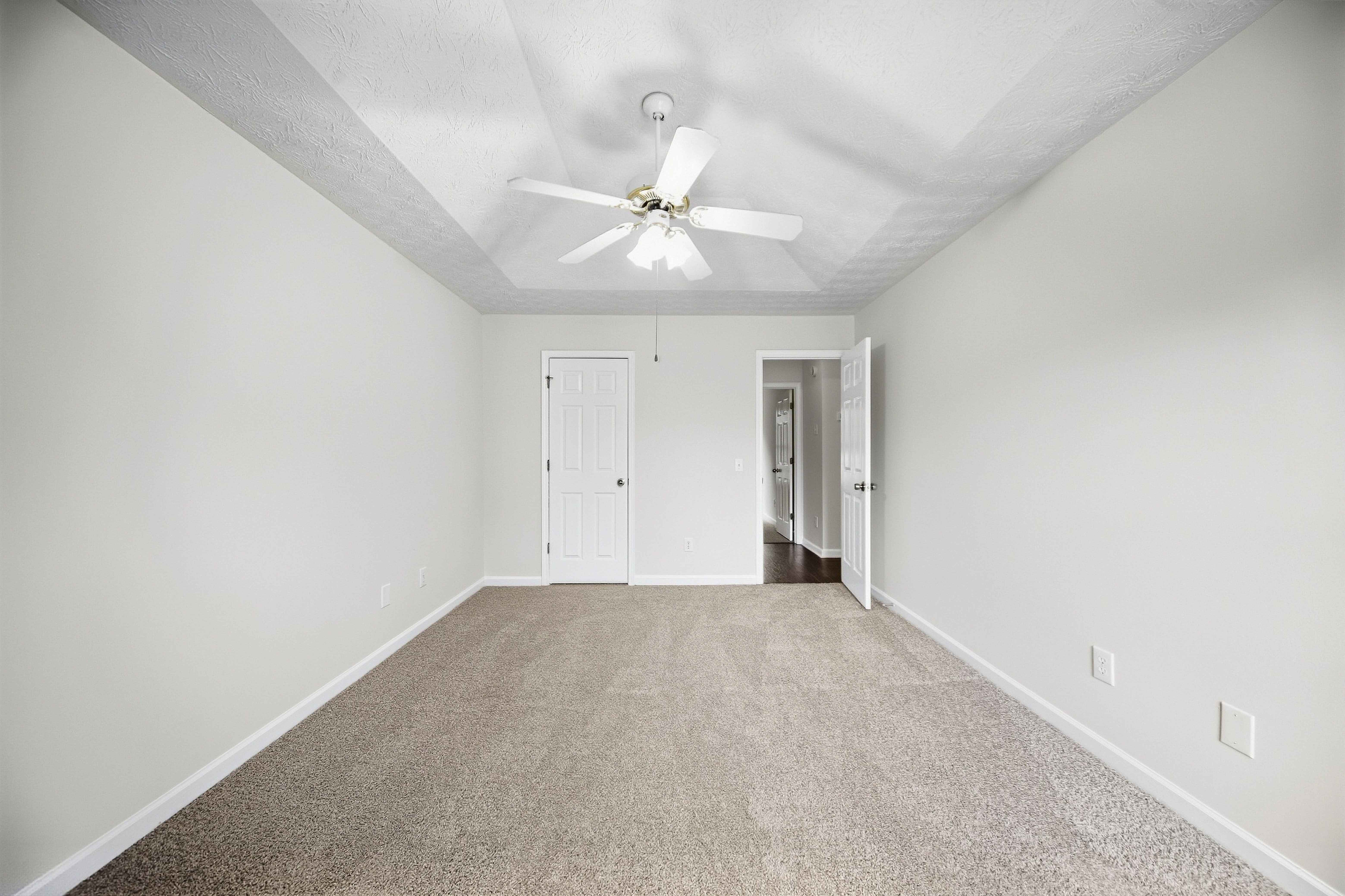 Photo 11 of 31 of 330 Dreamland Ct, Winder, GA