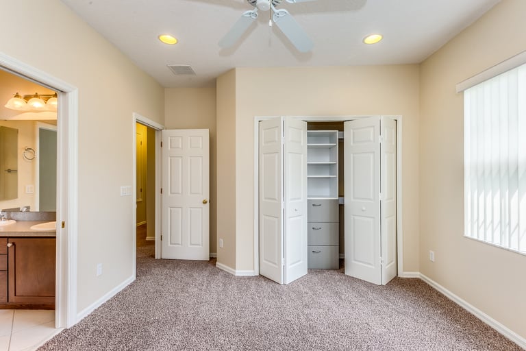 Photo 21 of 32 - 3340 Lake Jean Dr, Orlando, FL 32817