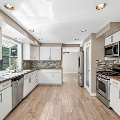Property photo 2 of 6816 58th St NE