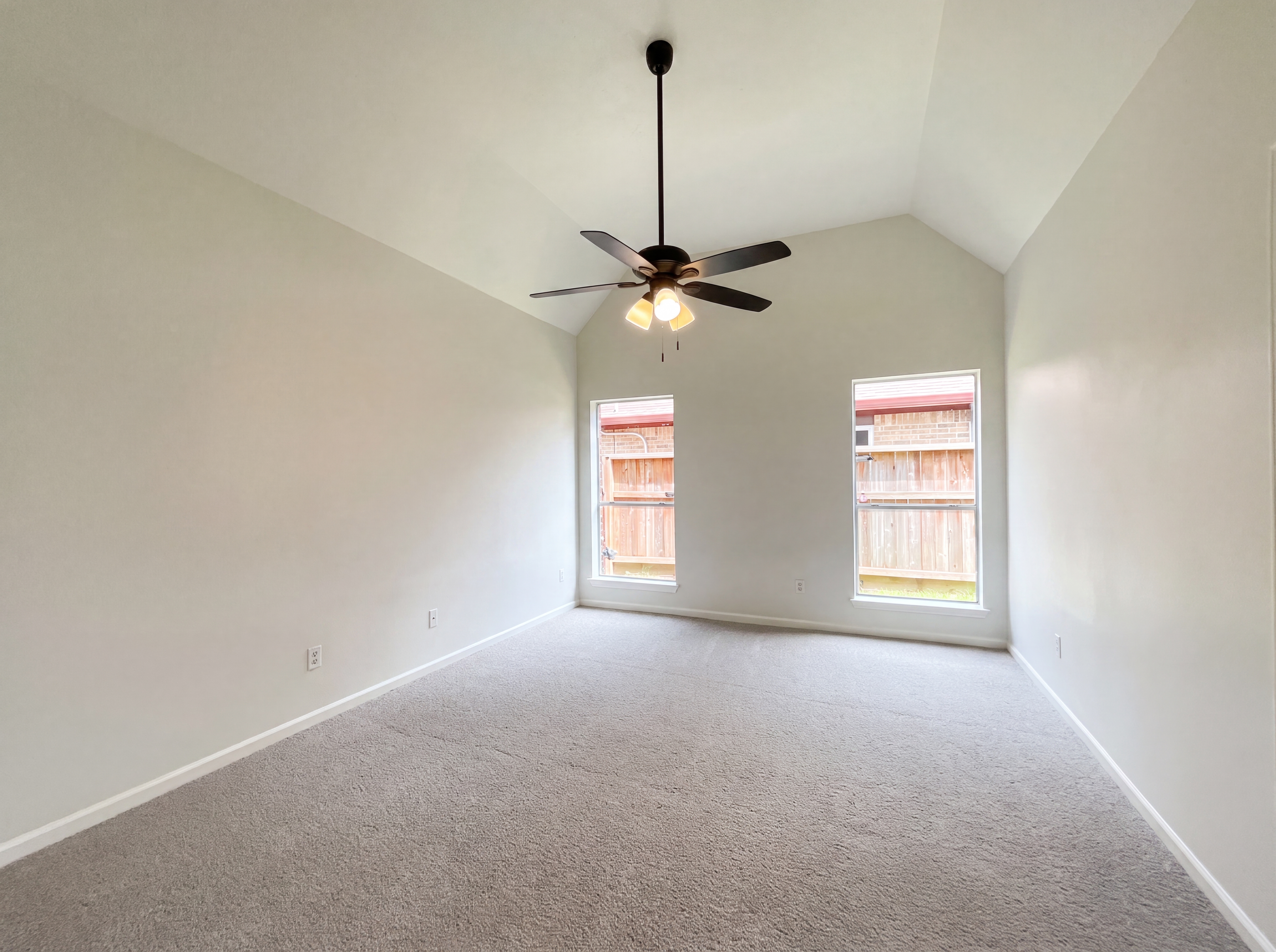 Photo 4 of 17 of 3035 Killdeer Ln, Humble, TX