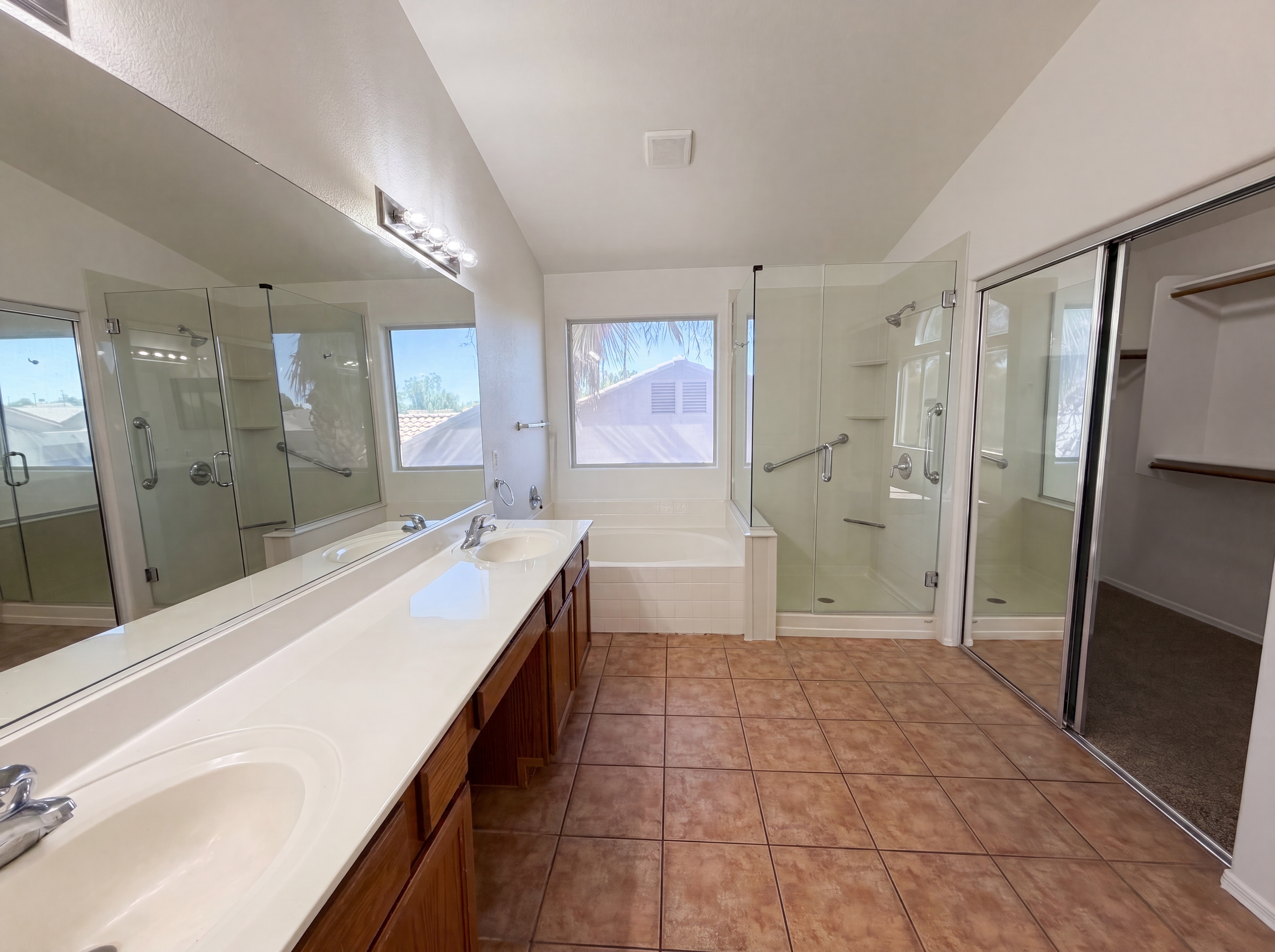 Photo 15 of 38 of 2133 S Nielson St, Gilbert, AZ