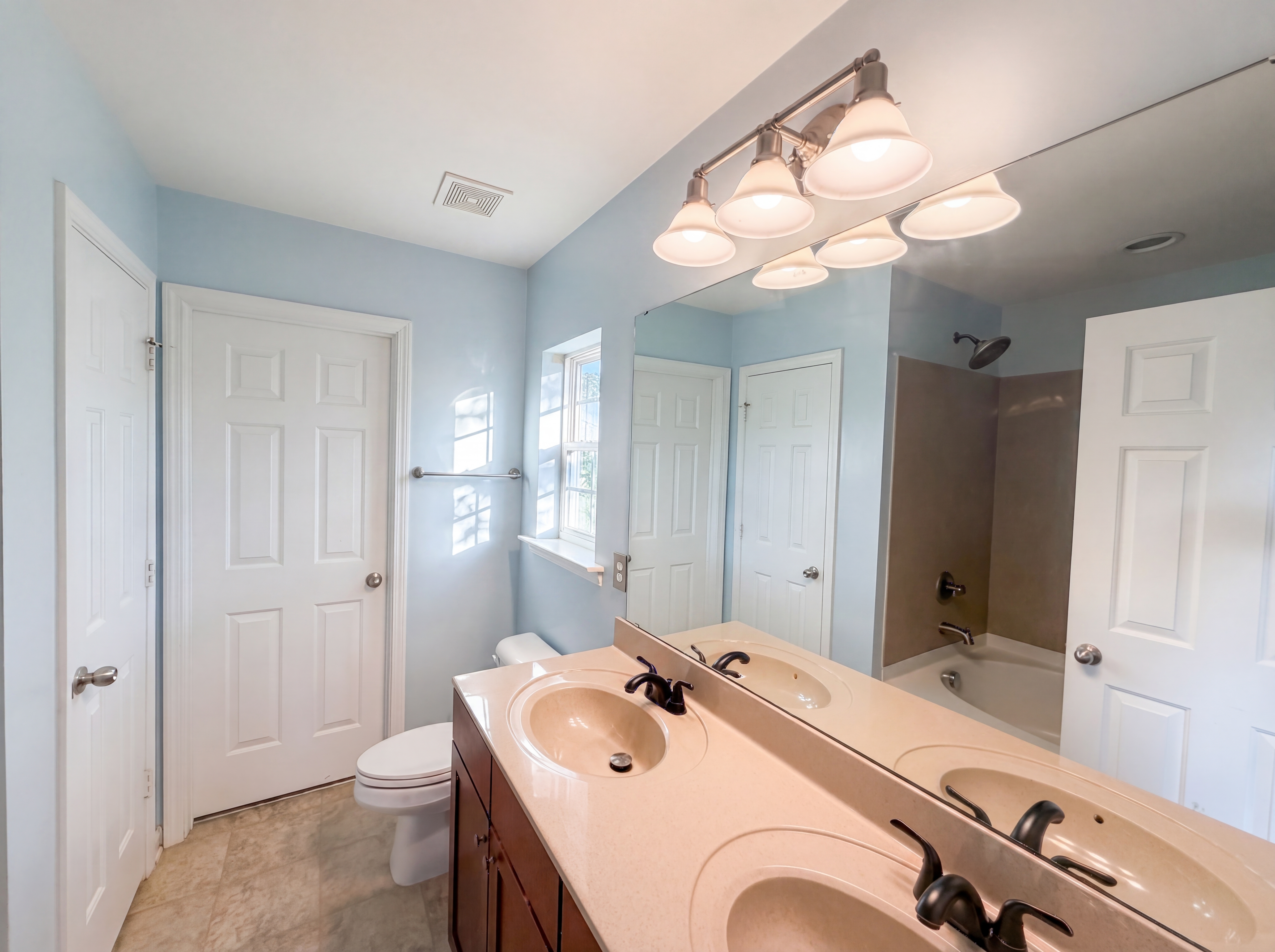 Photo 14 of 20 of 192 Solheim Ln, Raleigh, NC