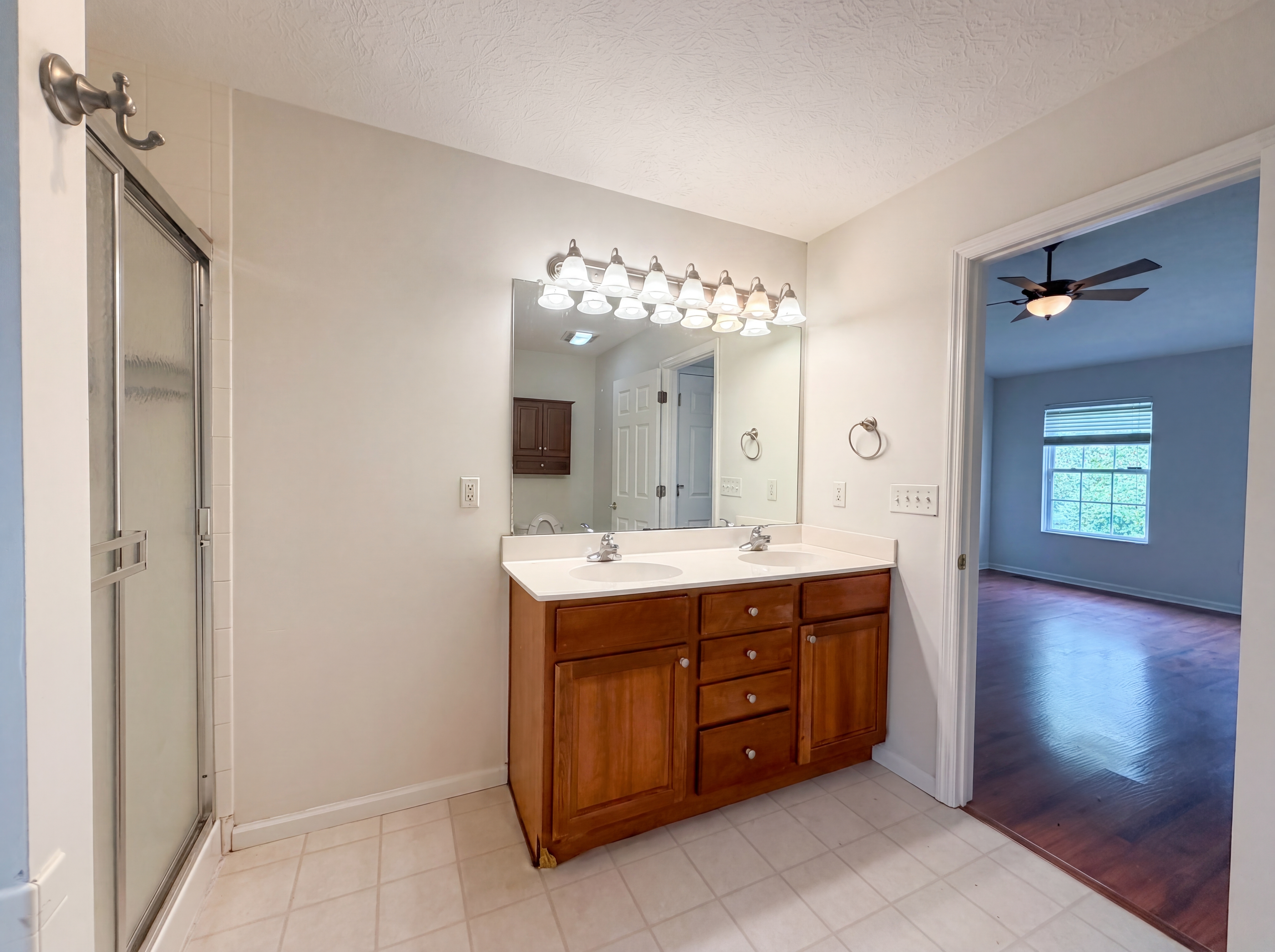 Photo 31 of 44 of 7966 Lazelle Woods Dr, Westerville, OH