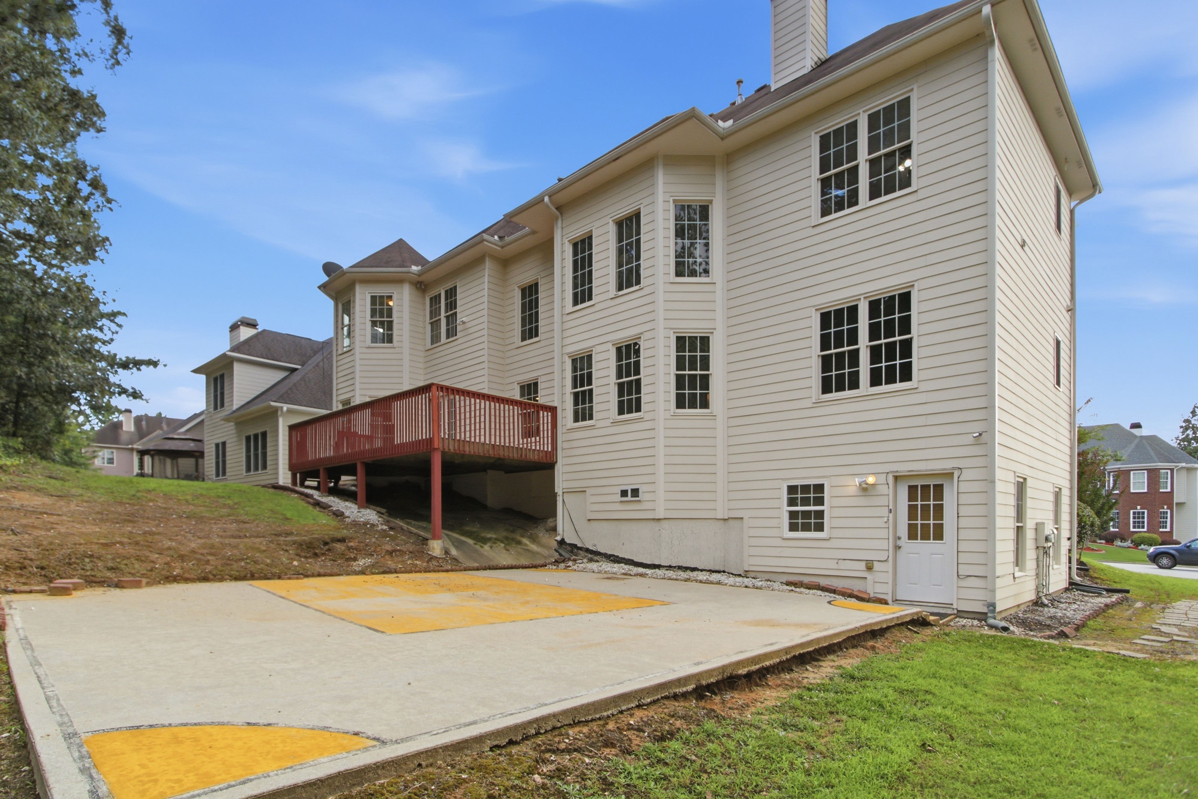 Photo 56 of 61 of 1028 River Forest Pt, Lawrenceville, GA