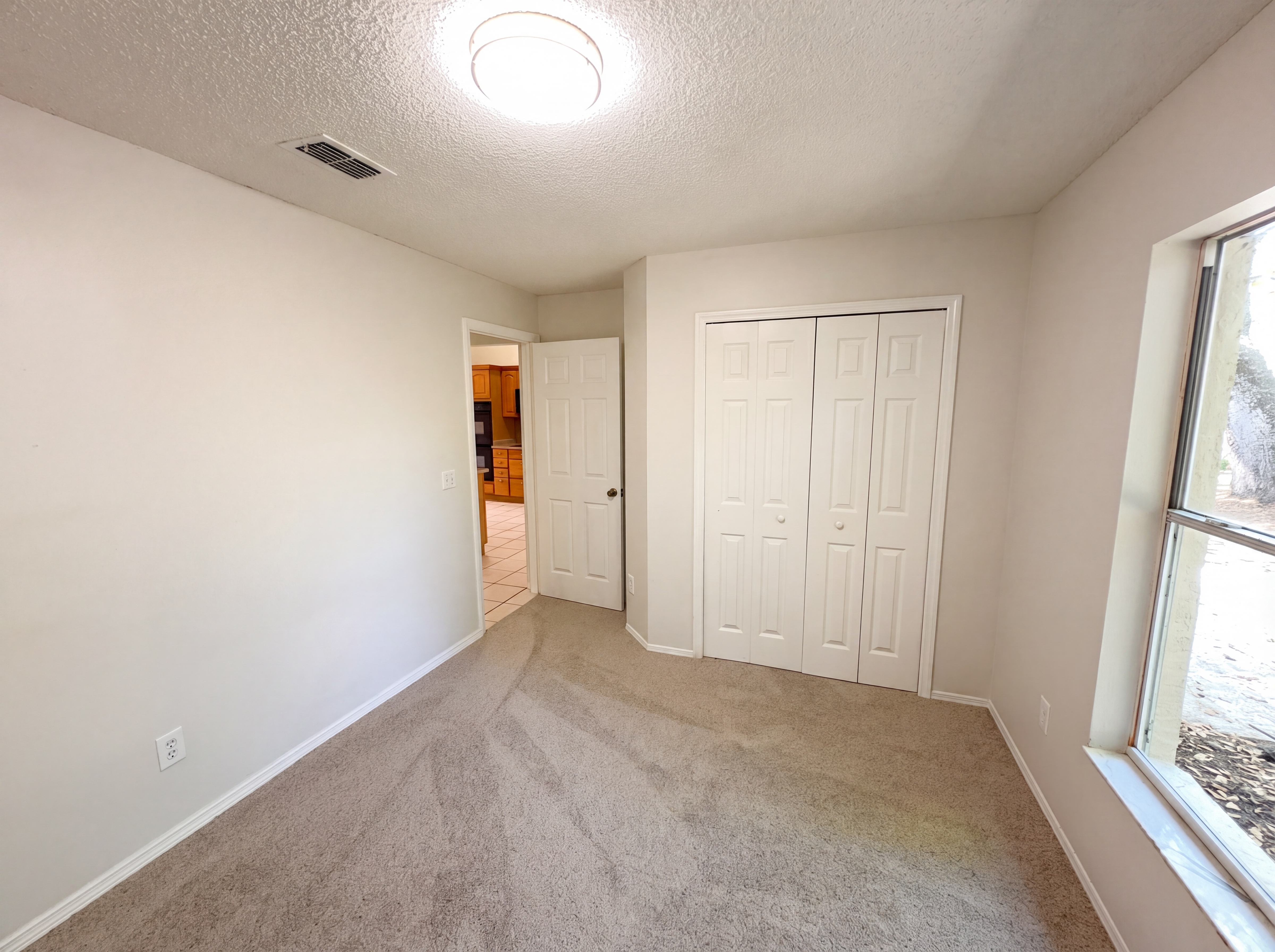 Photo 4 of 26 of 997 Shaffer Trl, Oviedo, FL