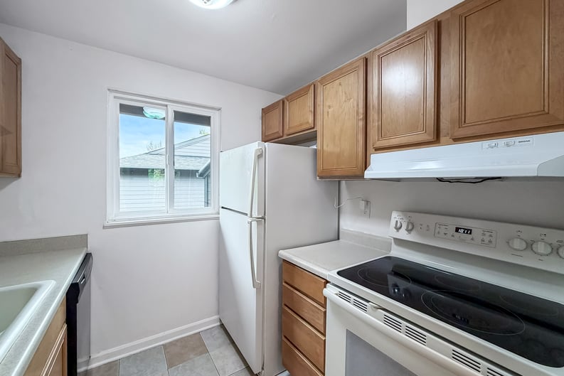 Property photo 2 of 12642 NW Barnes Rd Apt 3