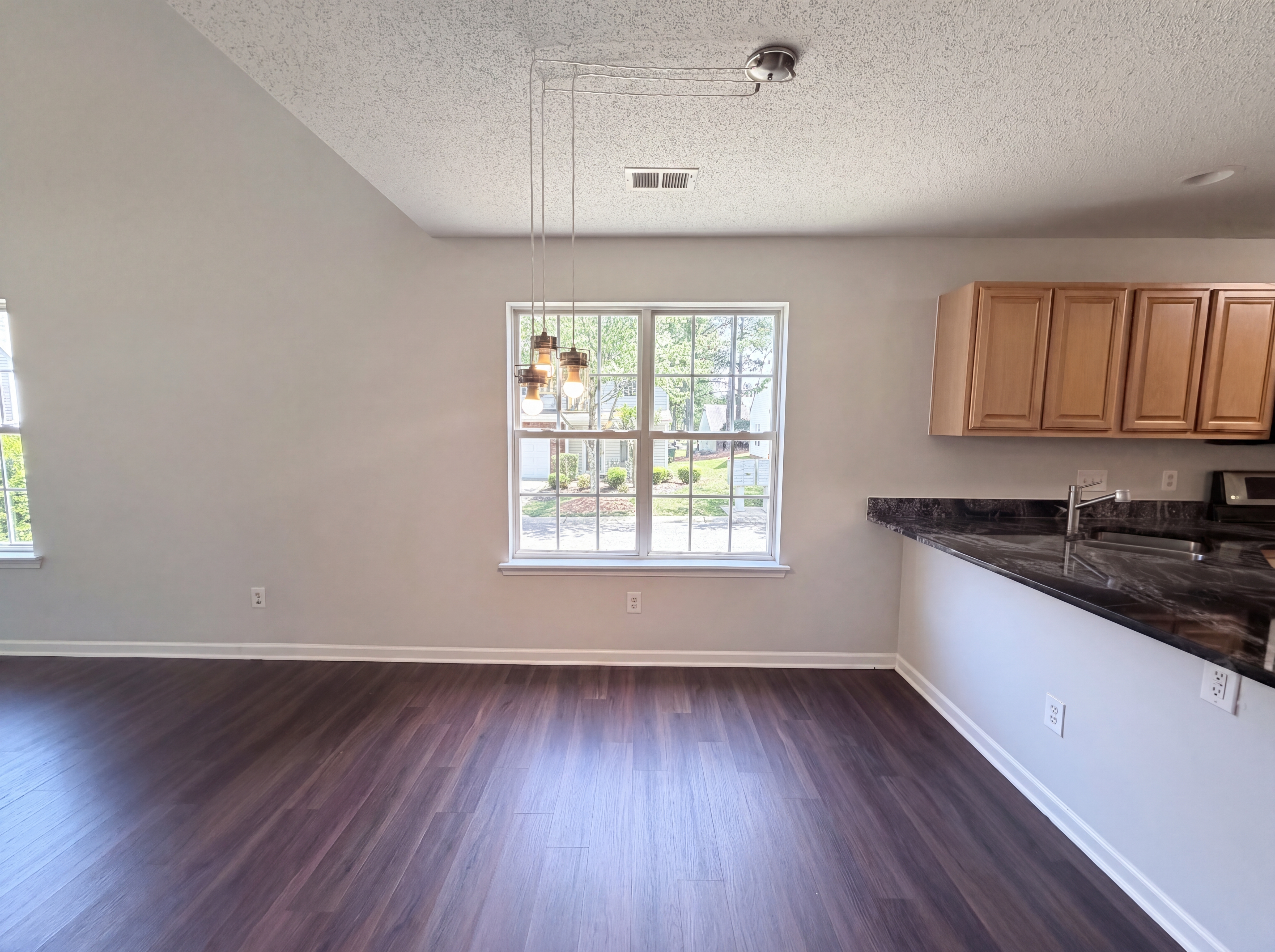 Photo 6 of 19 of 9606 Jack Russell Ct, Charlotte, NC
