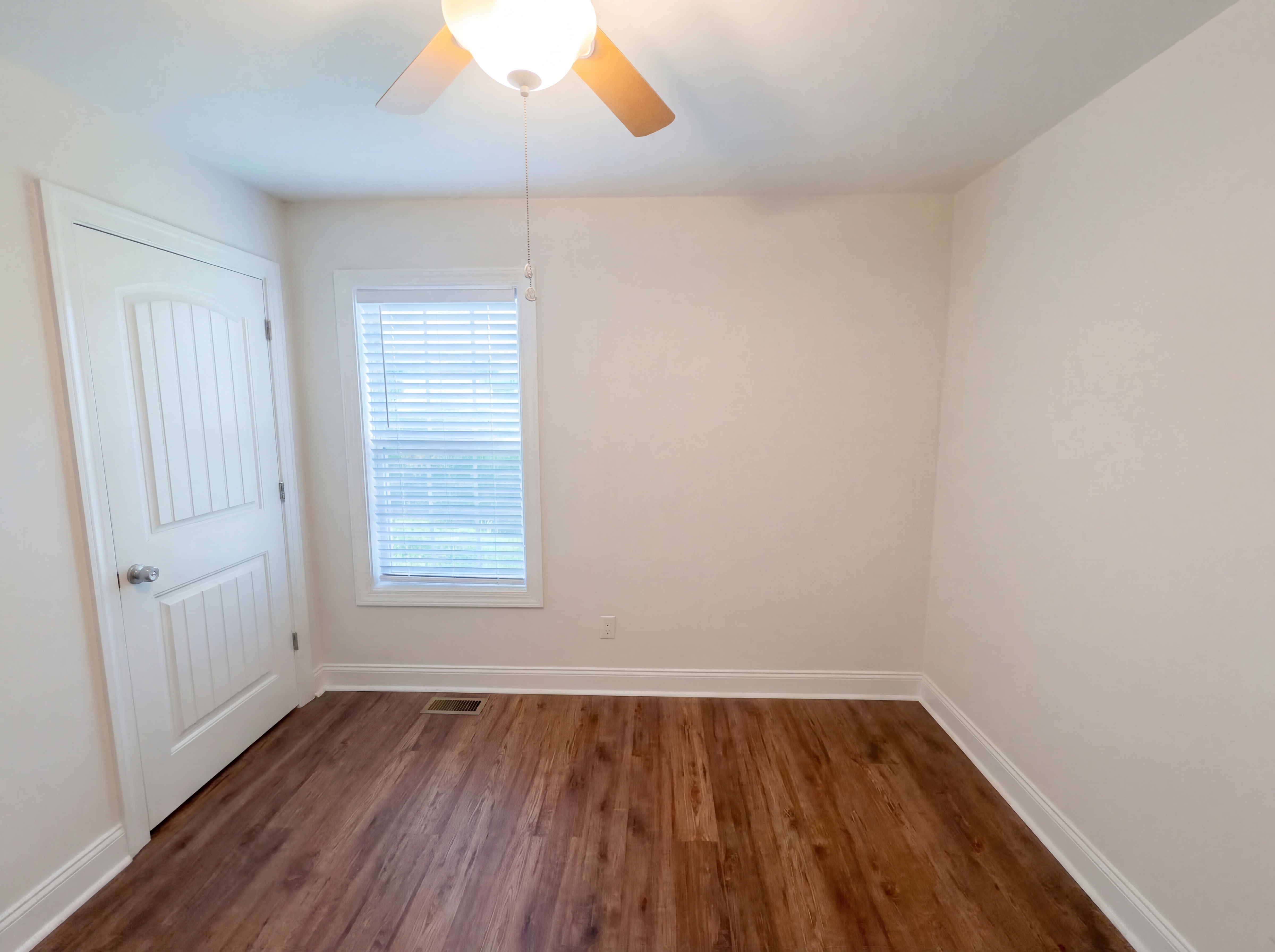 Photo 11 of 25 of 42 Harris Farm Ct, Thomasville, NC