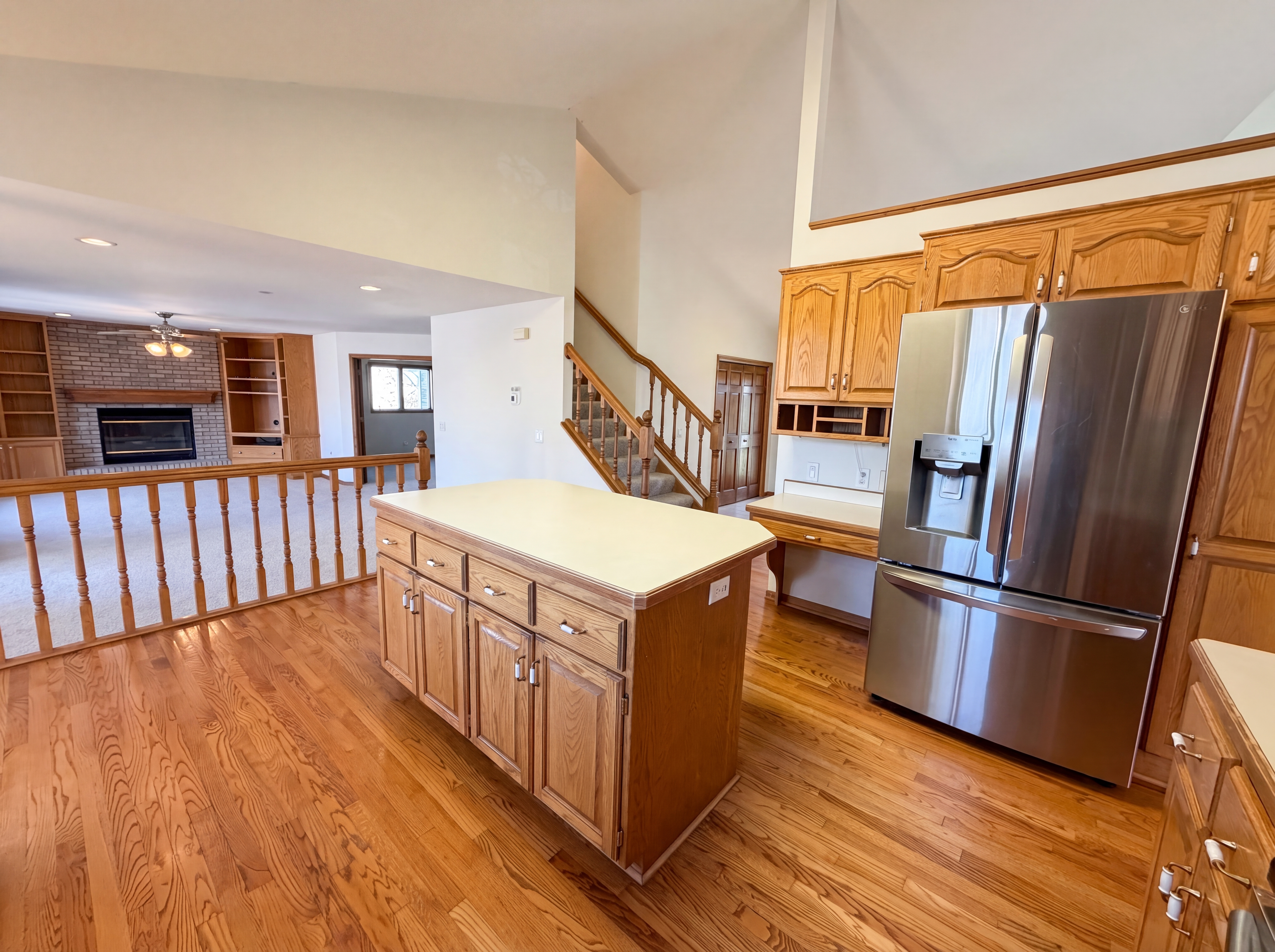 Photo 16 of 38 of 8433 Upland Ln N, Maple Grove, MN