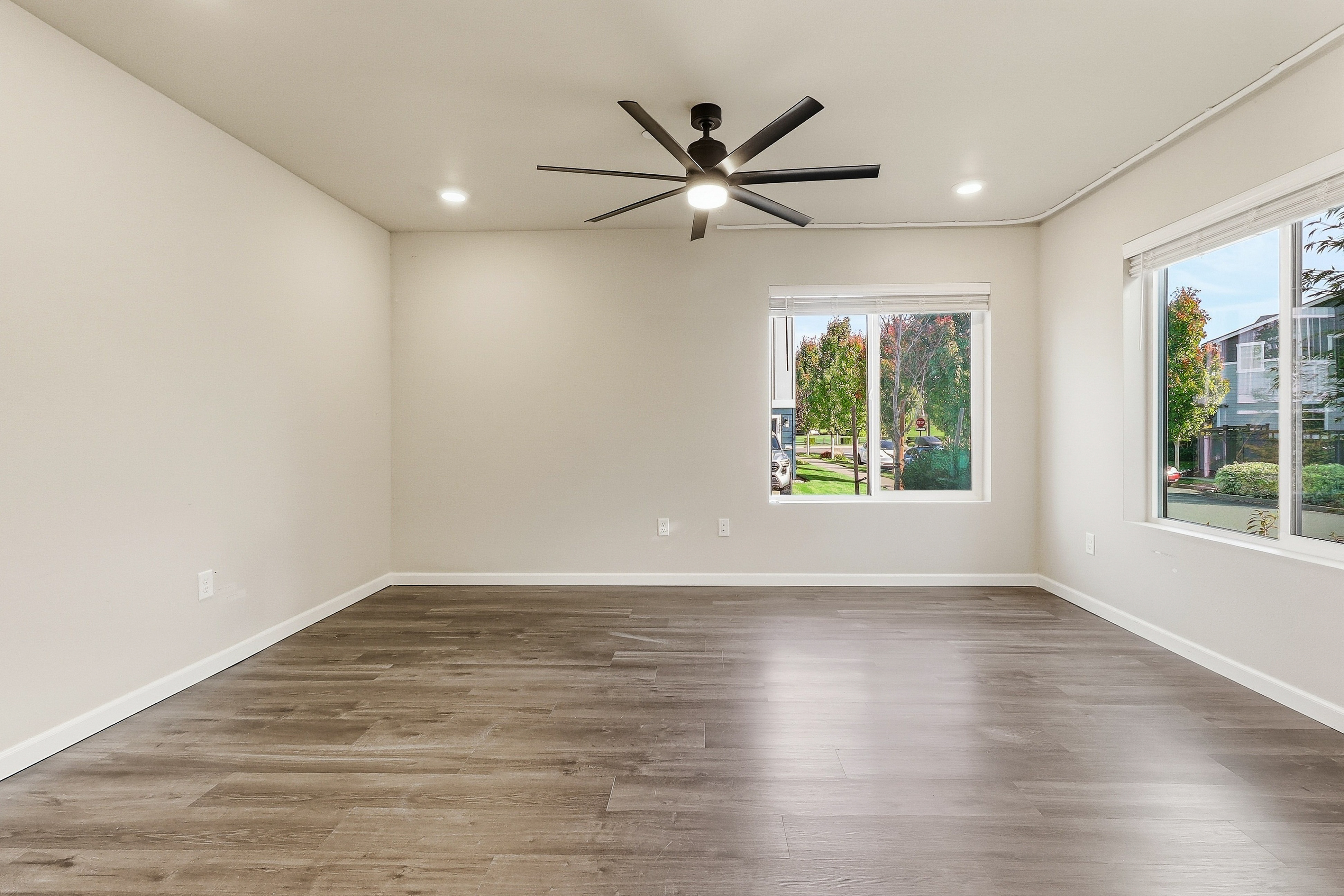 Photo 13 of 36 of 22998 SE Cherry St, Black Diamond, WA