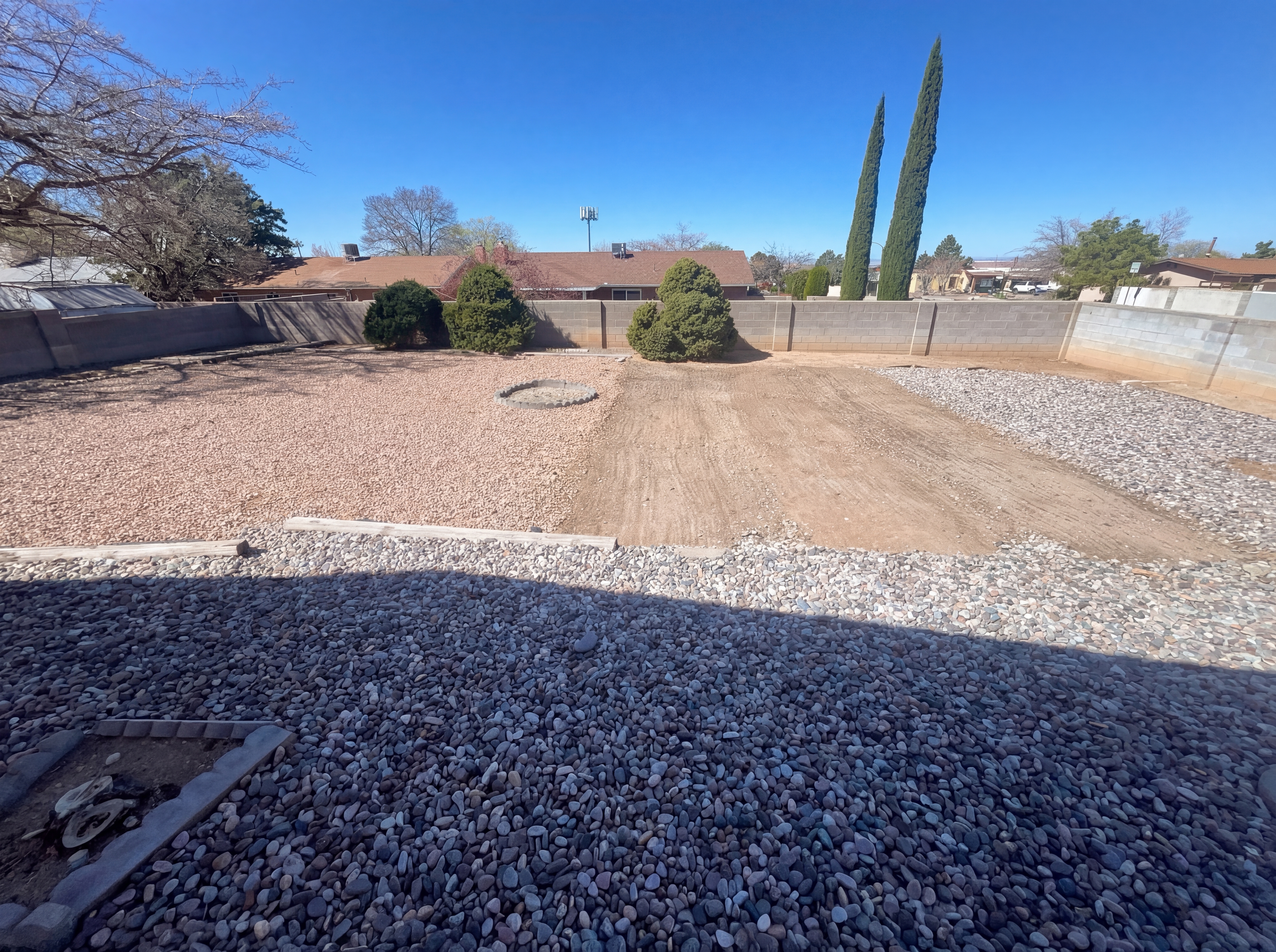 Photo 20 of 21 of 1229 Kirby St NE, Albuquerque, NM