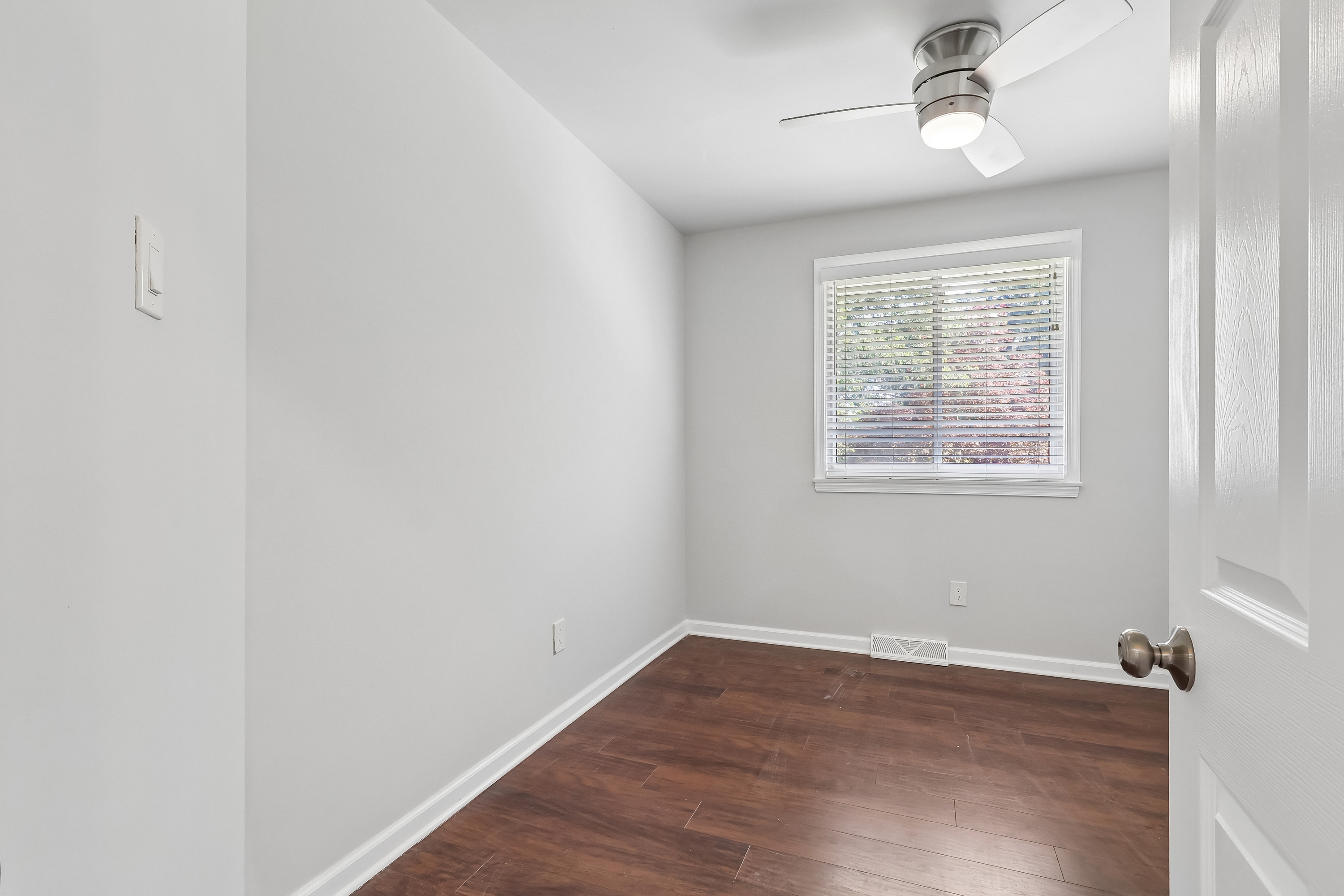Photo 22 of 41 of 22 Yale Rd, Atco, NJ