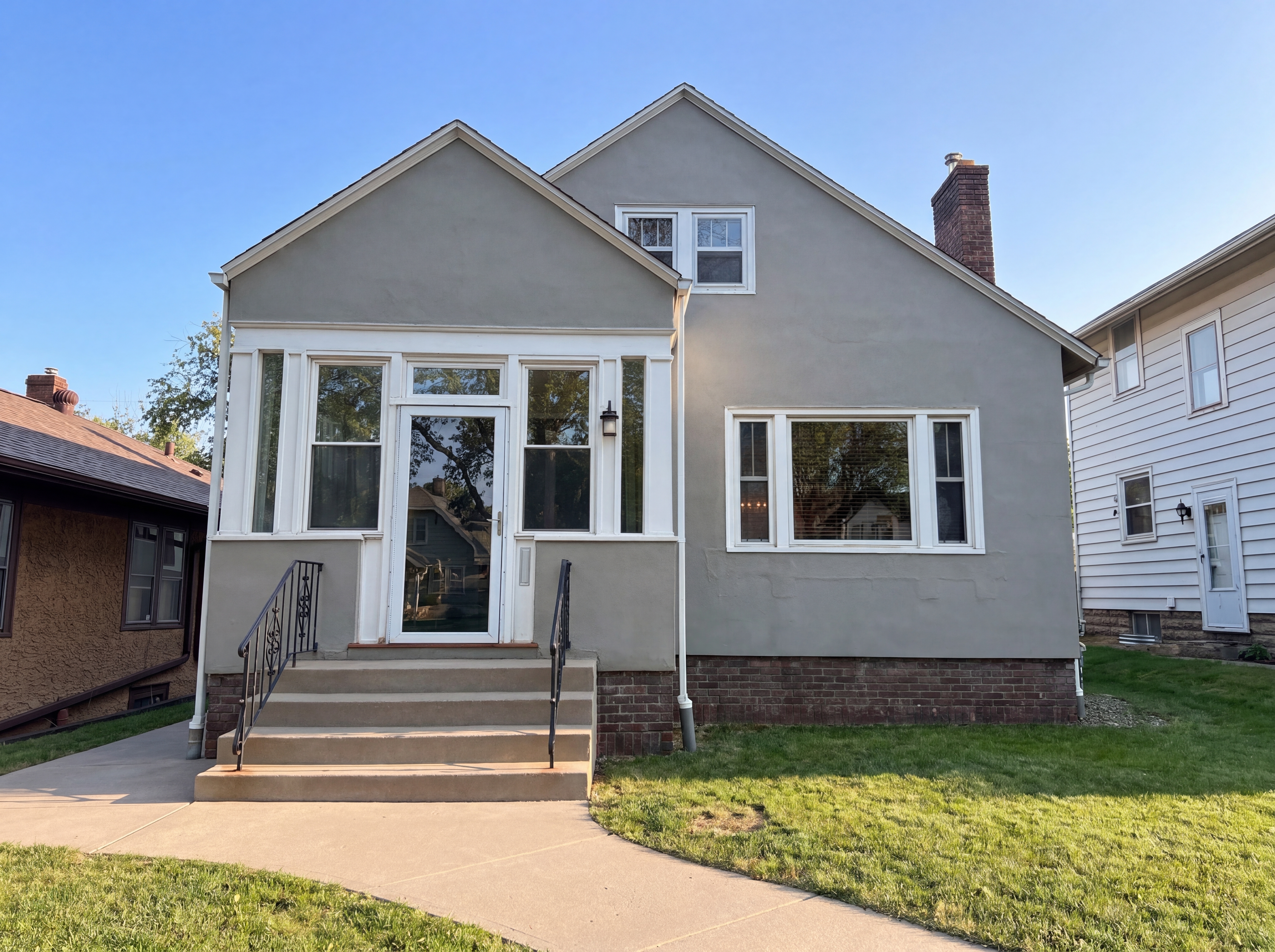 Photo 23 of 28 of 1144 Hawthorne Ave E, St. Paul, MN