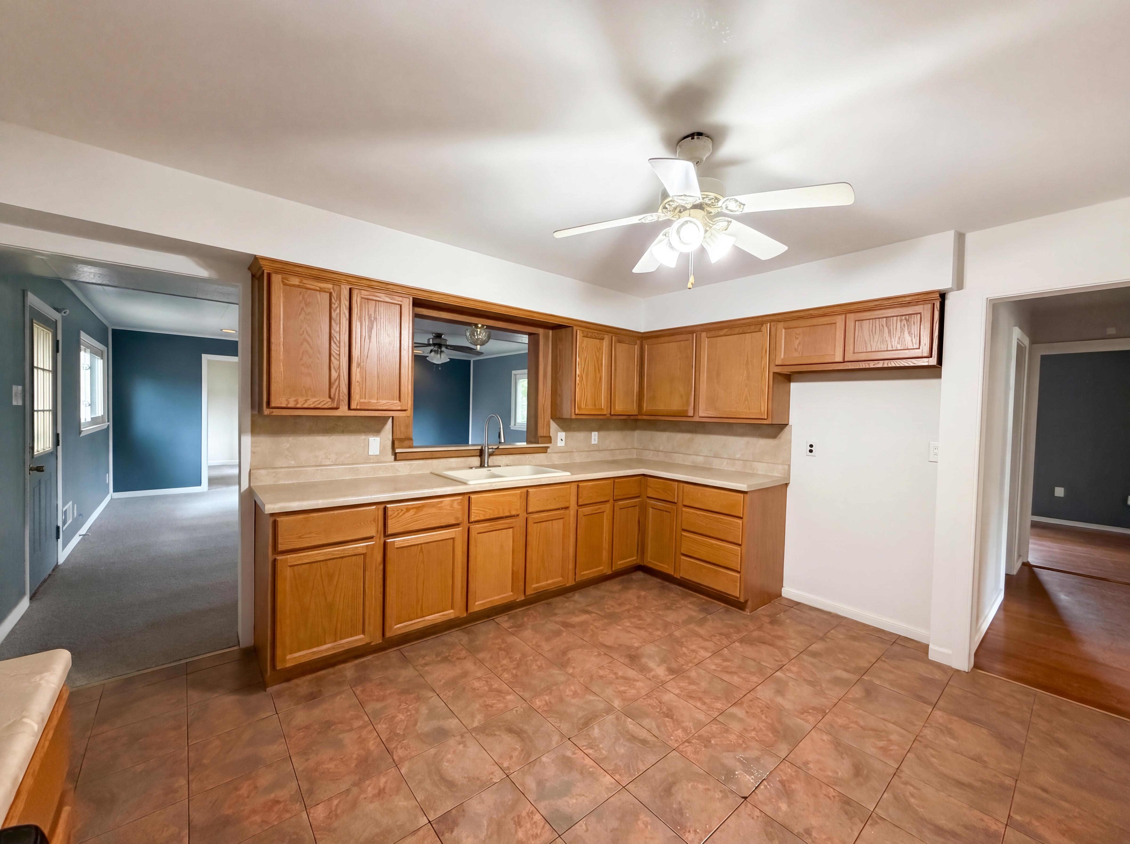 Photo 12 of 21 of 1607 N 17th St, Belleville, IL