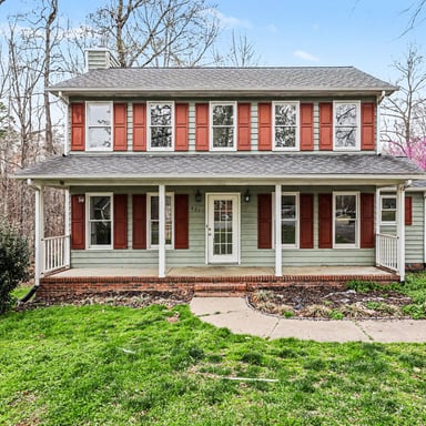 Property photo 1 of 401 Sherwood Ct