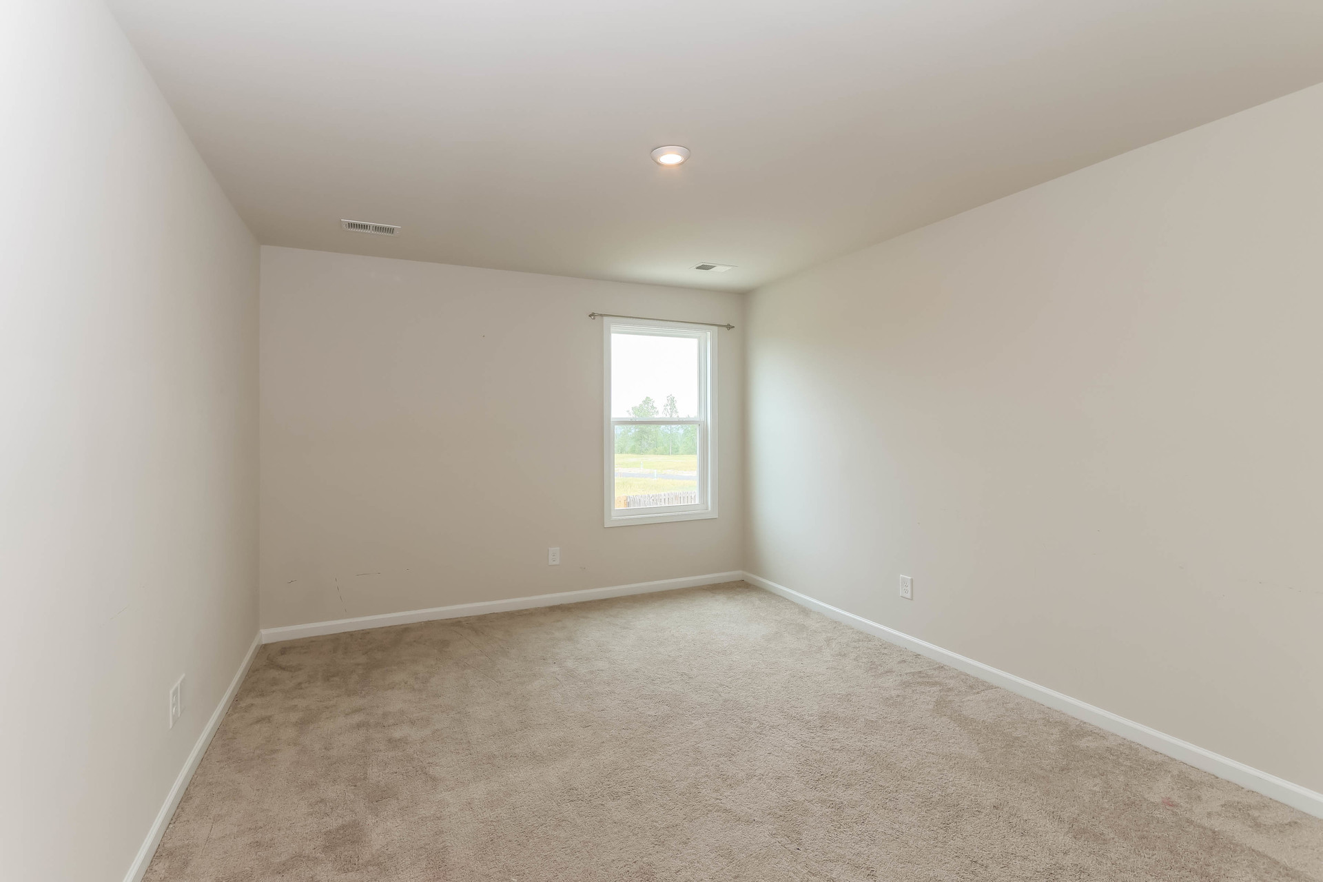 Photo 10 of 22 of 426 Midland Pines Dr, Graniteville, SC