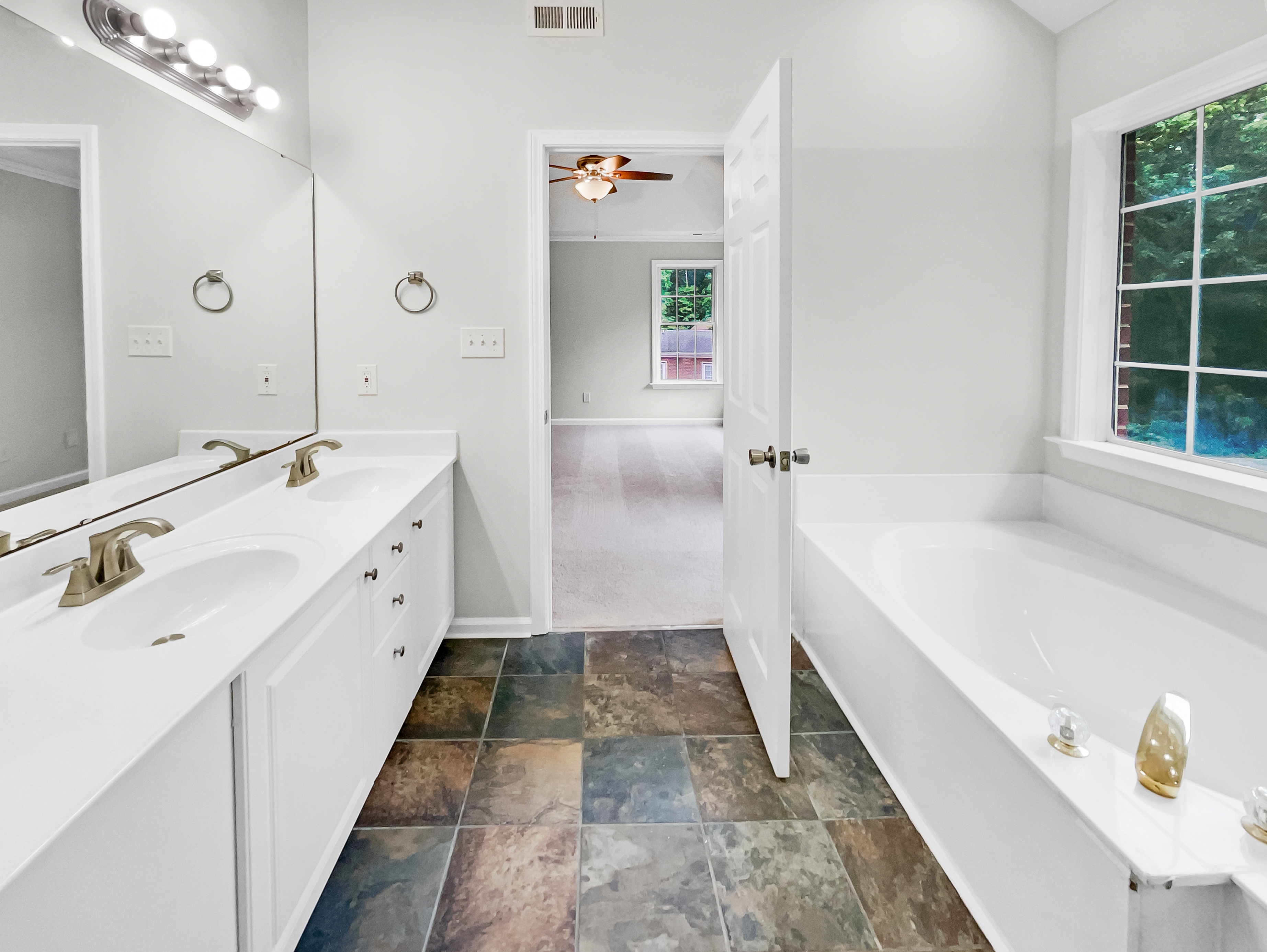 Photo 7 of 19 of 2405 Falling Leaf Ct, Rock Hill, SC