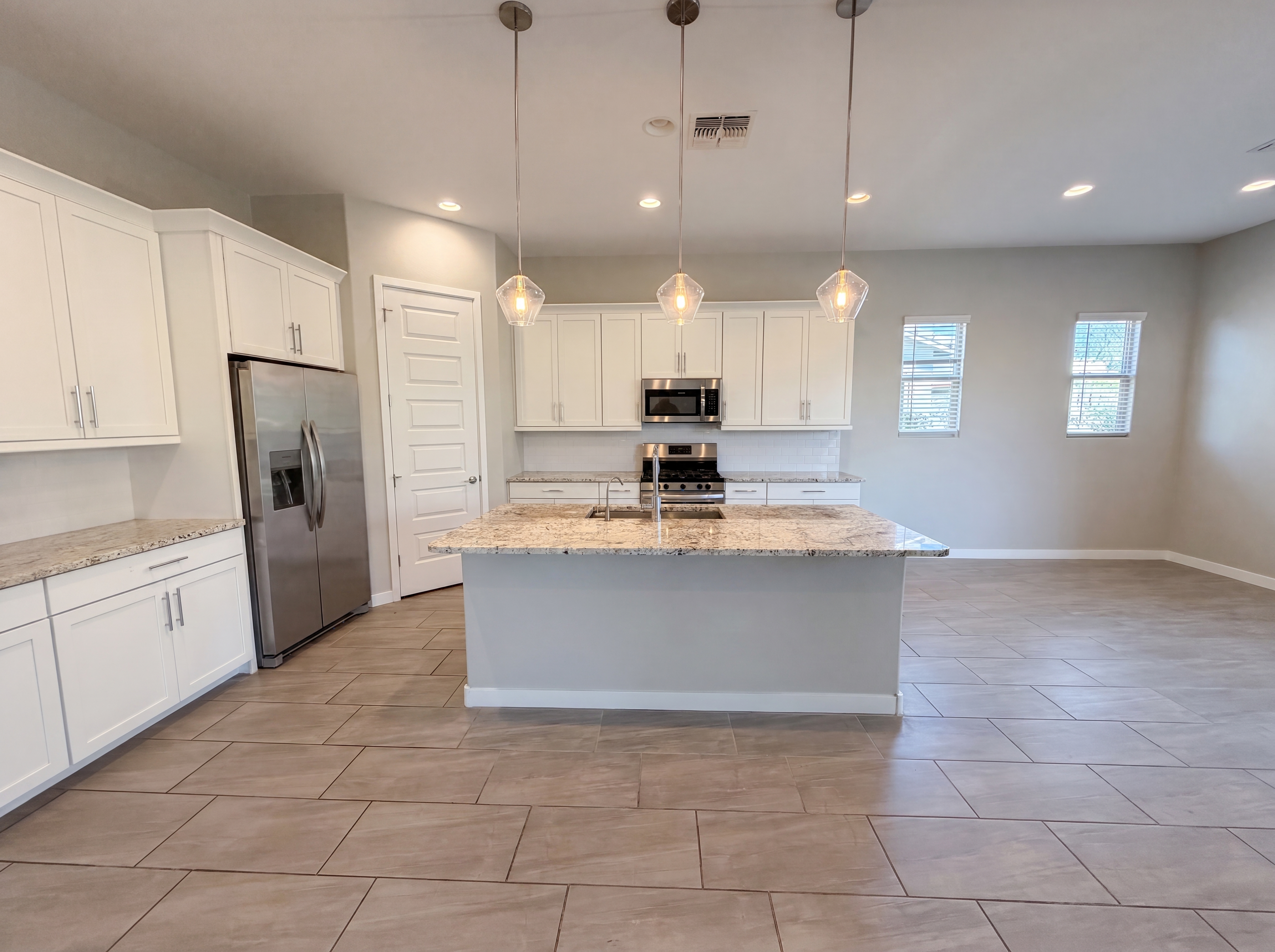 Photo 10 of 43 of 3226 N 197th Ave, Buckeye, AZ
