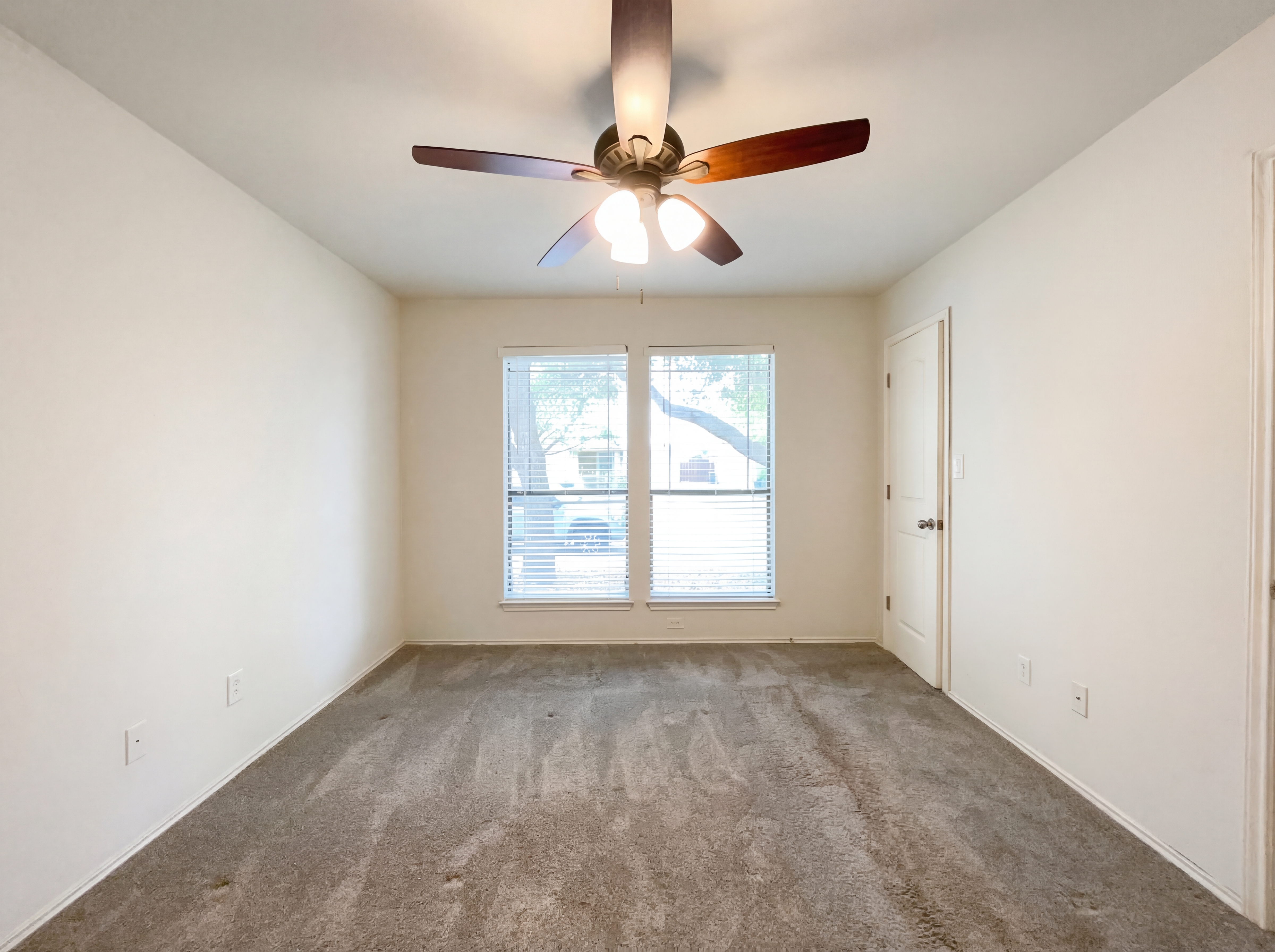 Photo 27 of 34 of 15102 Imes Ln, Austin, TX