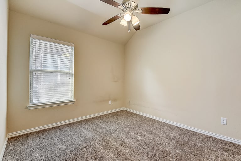 Photo 18 of 32 - 424 Attlee Dr, Fate, TX 75189