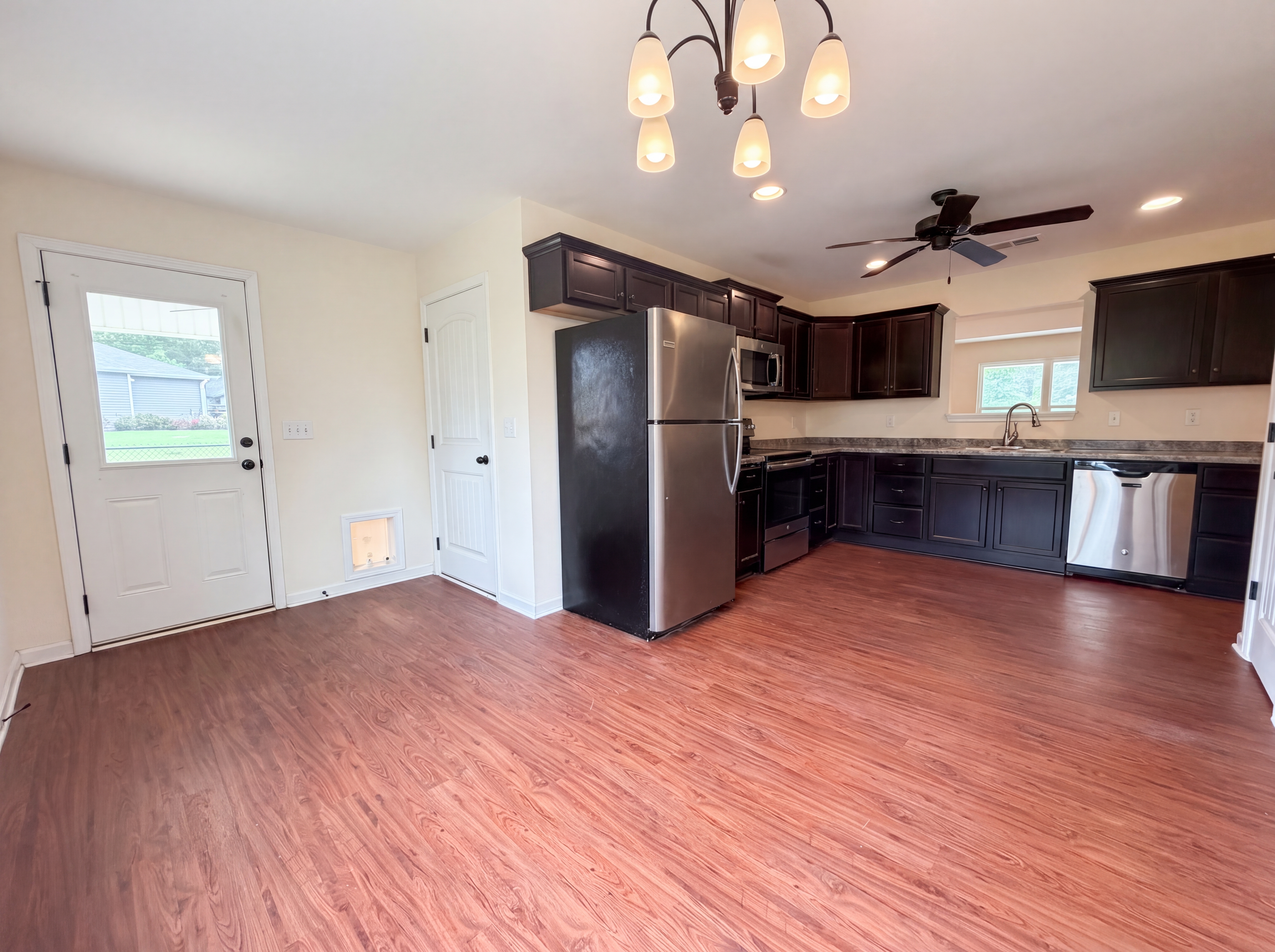 Photo 7 of 20 of 700 Magnolia Crest Ct, Odenville, AL