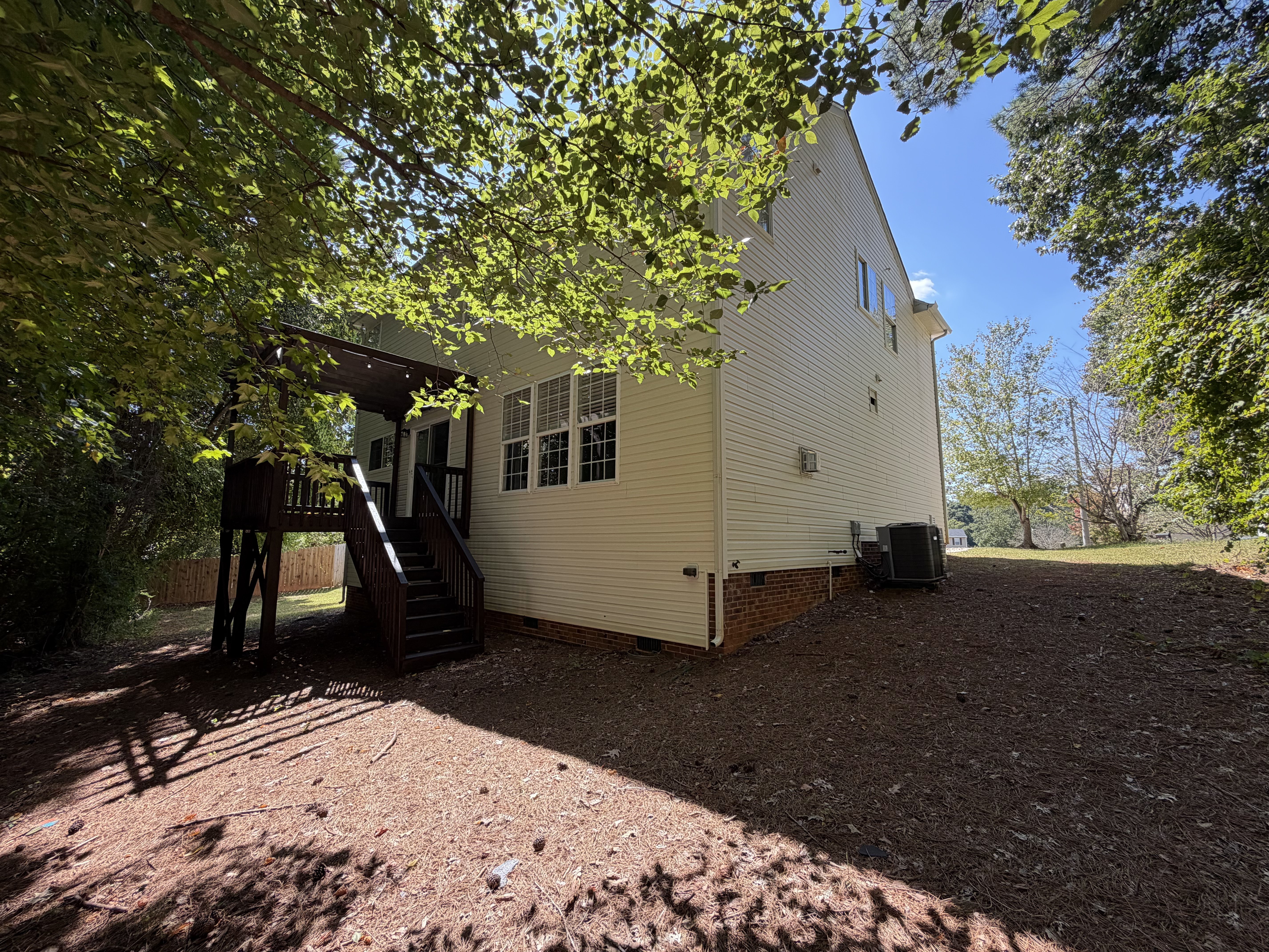 Photo 5 of 17 of 108 Valley Vista Ct, Garner, NC