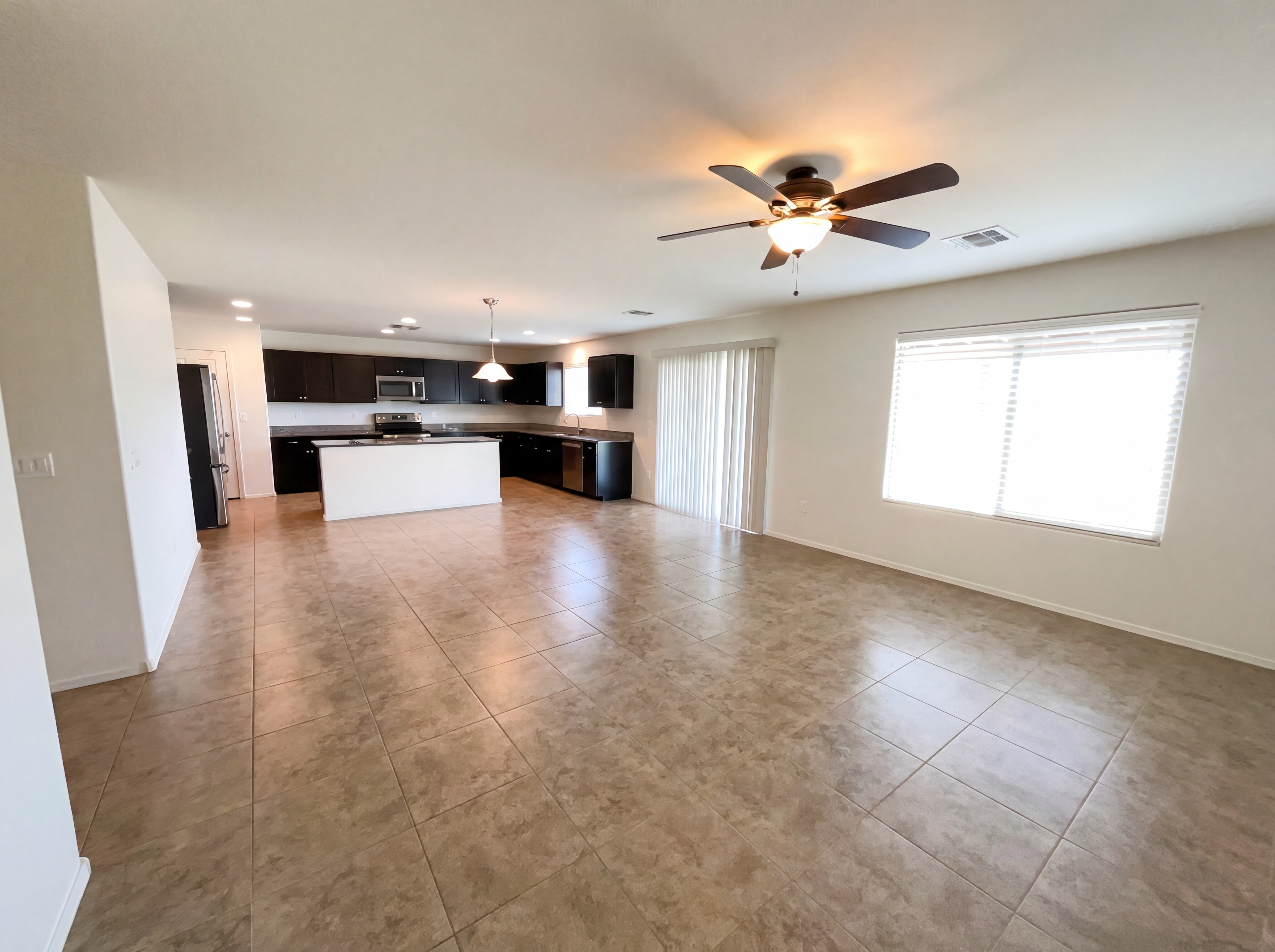 Photo 3 of 22 of 11600 W Granville Dr, Marana, AZ