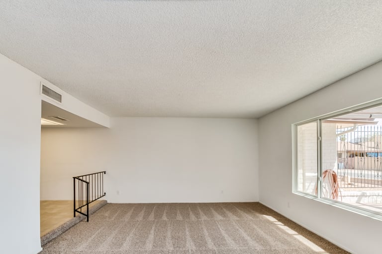 Photo 14 of 37 - 13840 N 52nd Dr, Glendale, AZ 85306