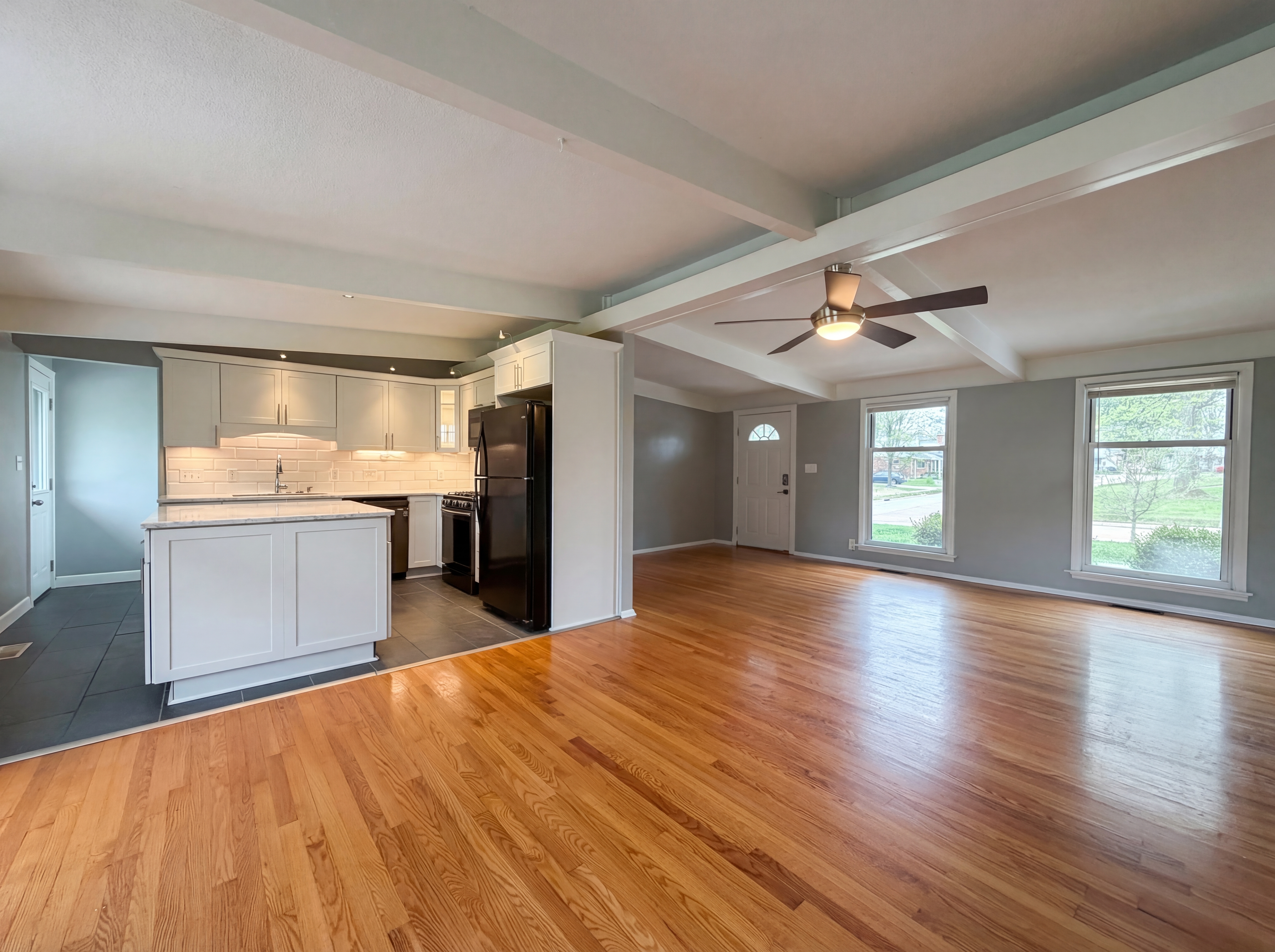 Photo 8 of 19 of 510 Wicklow Dr, Ballwin, MO
