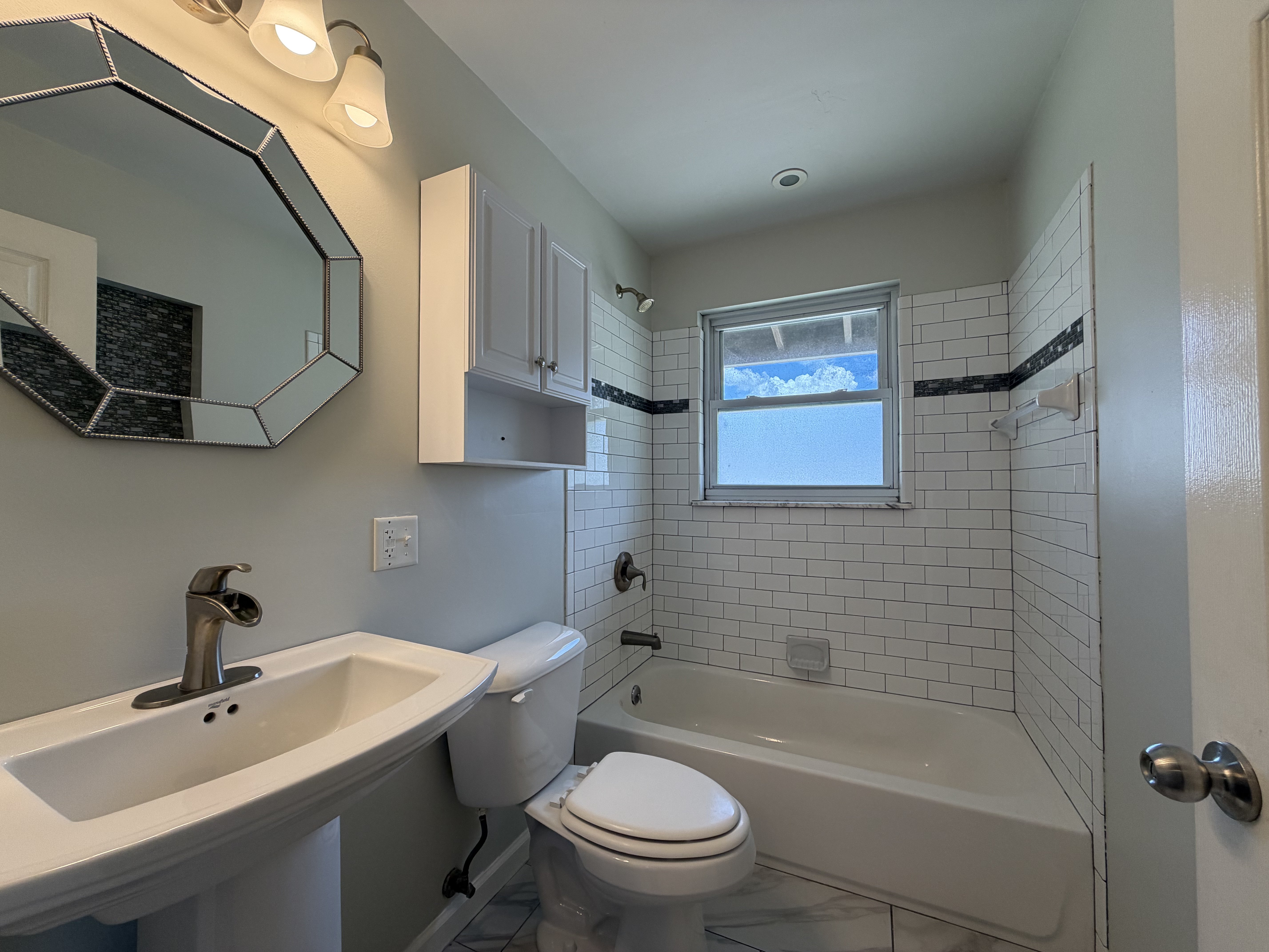 Photo 8 of 26 of 9132 Trinidad Dr, Cincinnati, OH