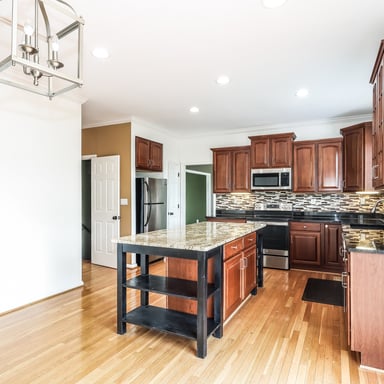 Property photo 2 of 10917 Worthington Ln