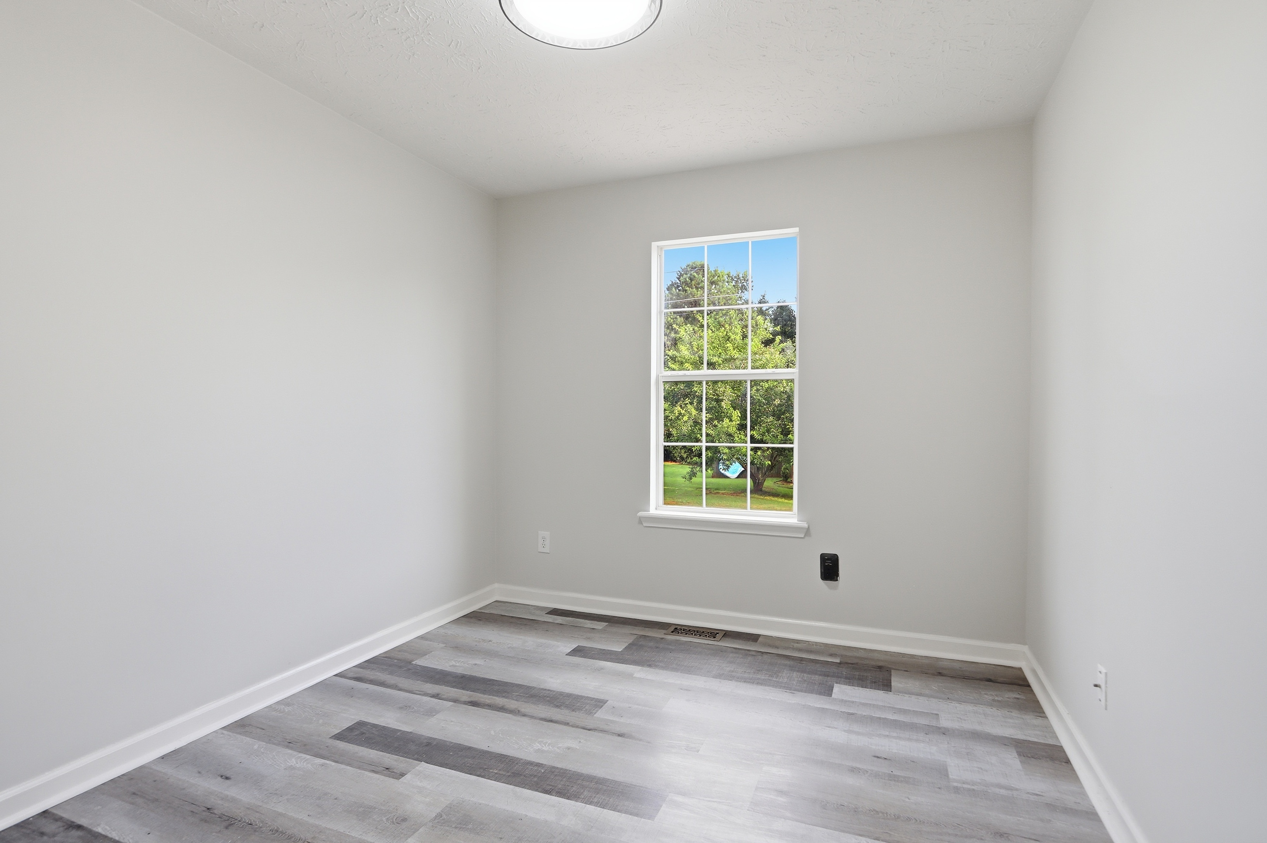 Photo 12 of 30 of 128 Ravenwood Ln, Rockmart, GA