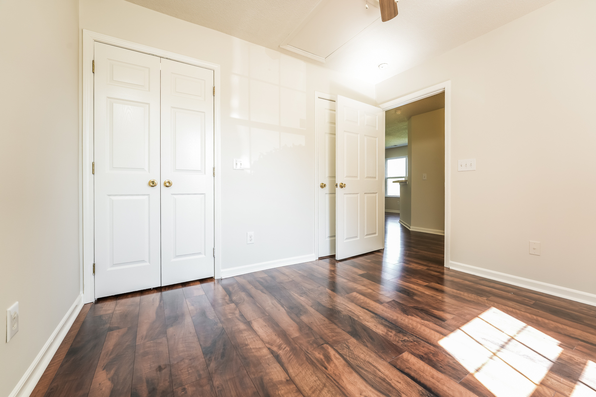 Photo 17 of 21 of 1296 River Rock Rd, Hanahan, SC