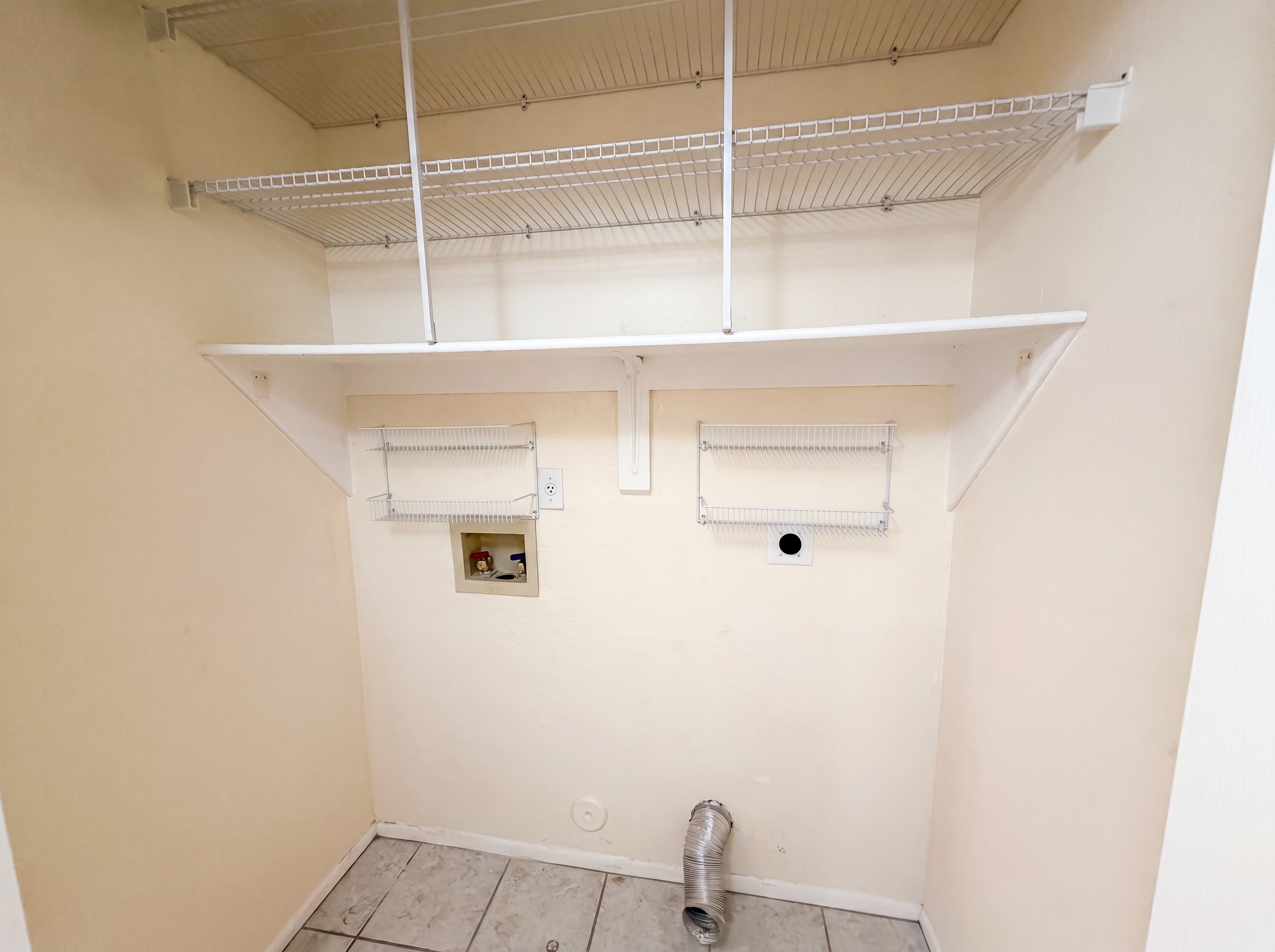 Photo 16 of 19 of 2018 E Windsong Dr, Phoenix, AZ