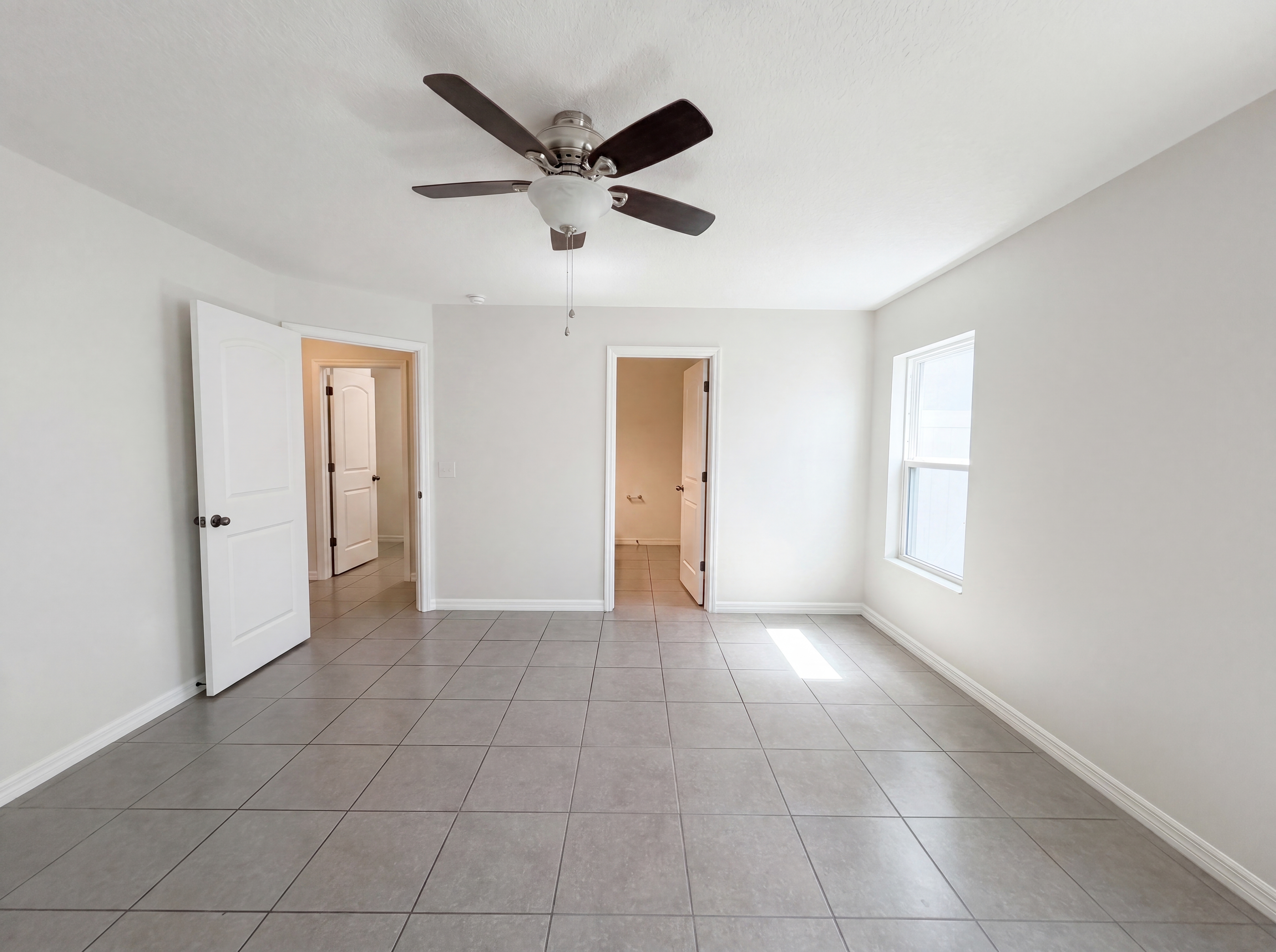 Photo 4 of 31 of 11534 Brighton Knoll Loop, Riverview, FL