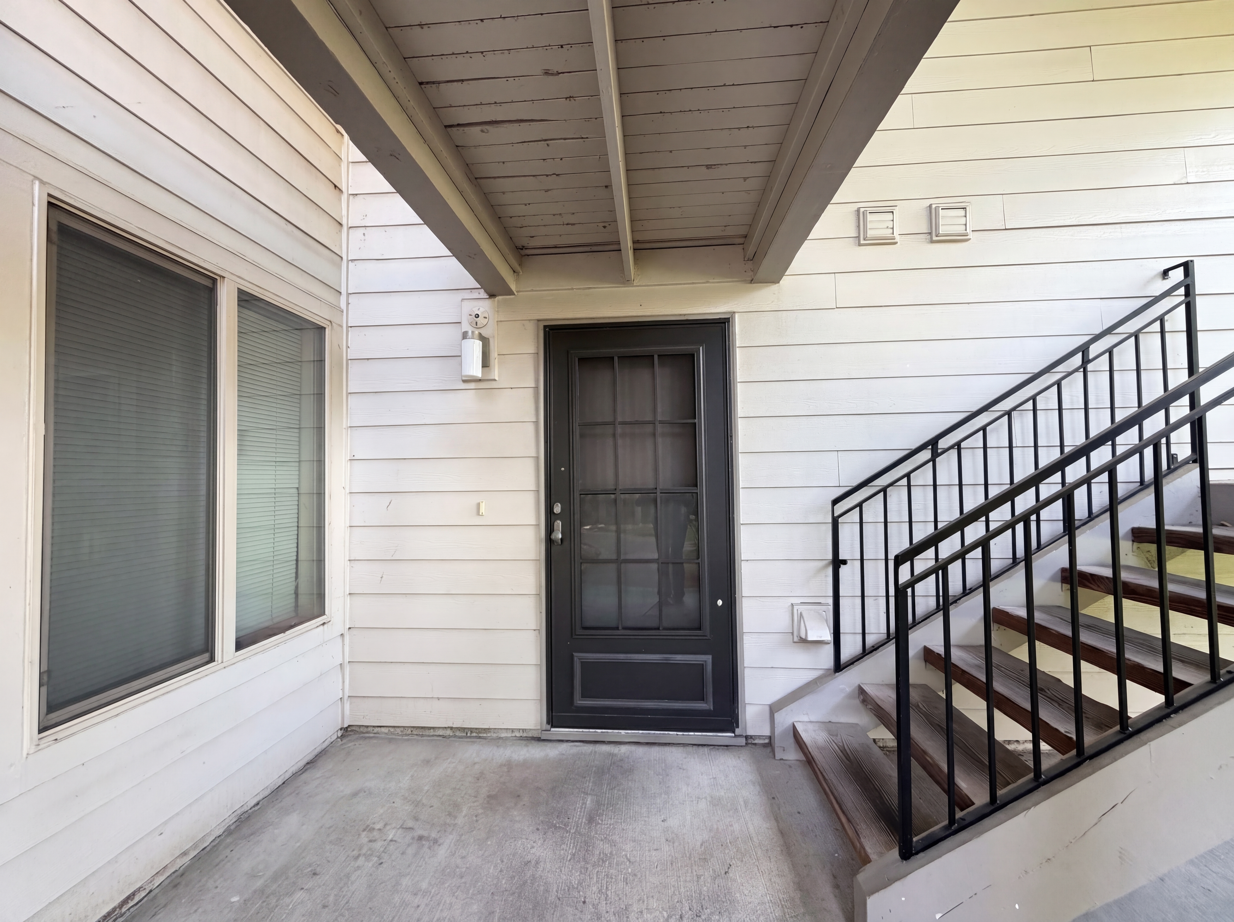 Photo 18 of 20 of 10132 SW Trapper Ter, Beaverton, OR
