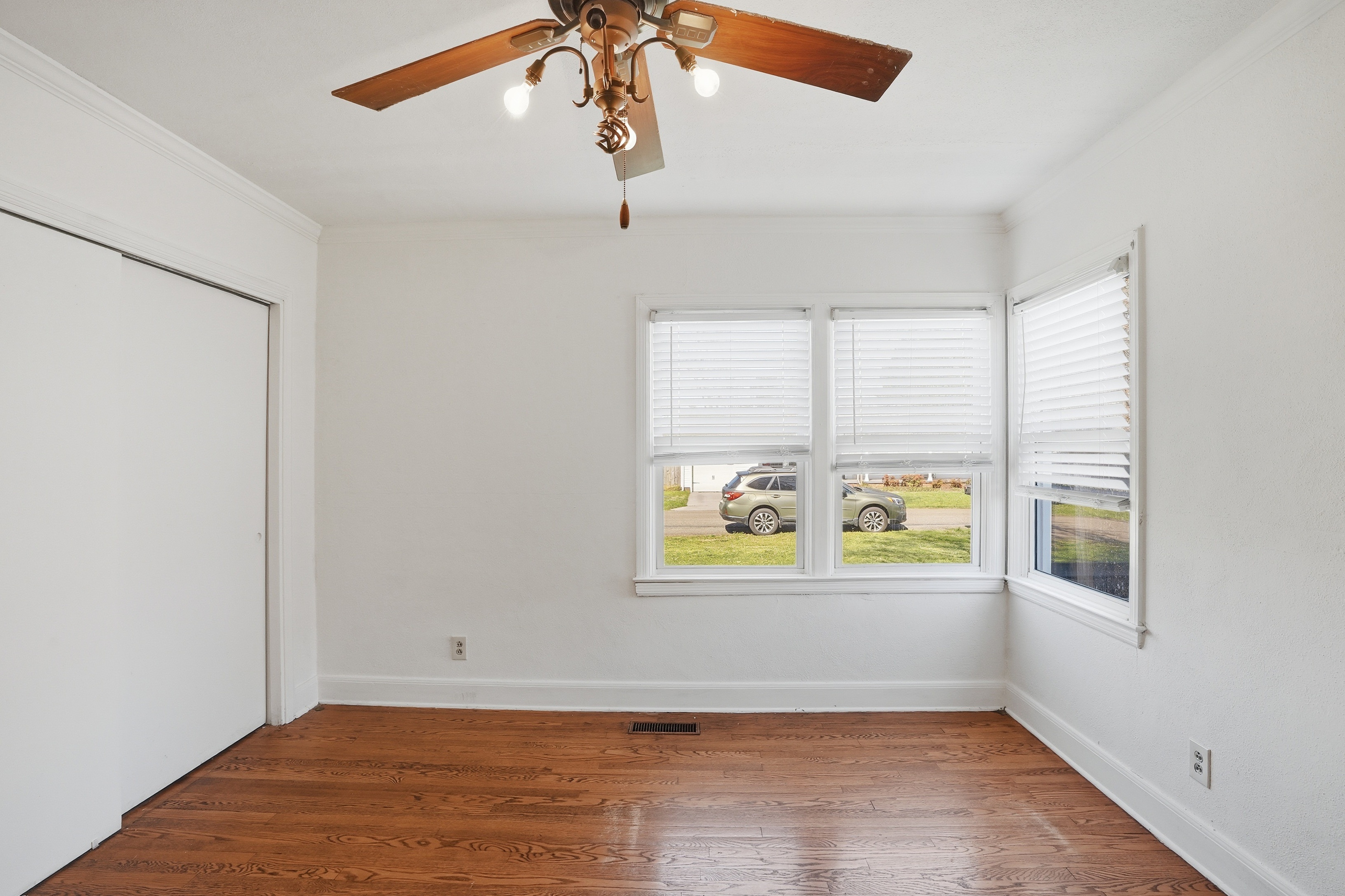 Photo 13 of 23 of 210 Gale Dr NE, Cleveland, TN