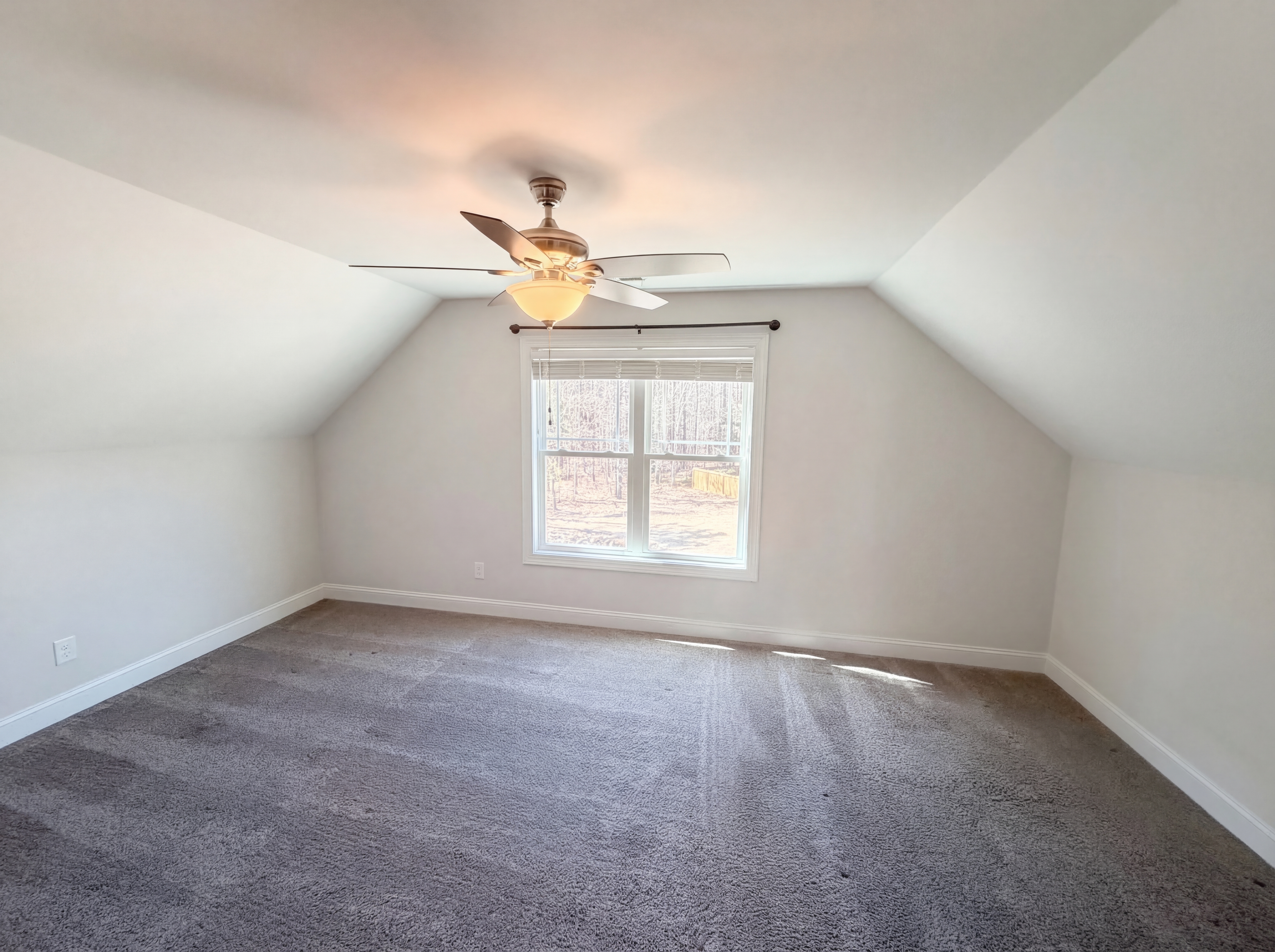 Photo 12 of 21 of 333 Oakhaven Dr, Holly Springs, NC