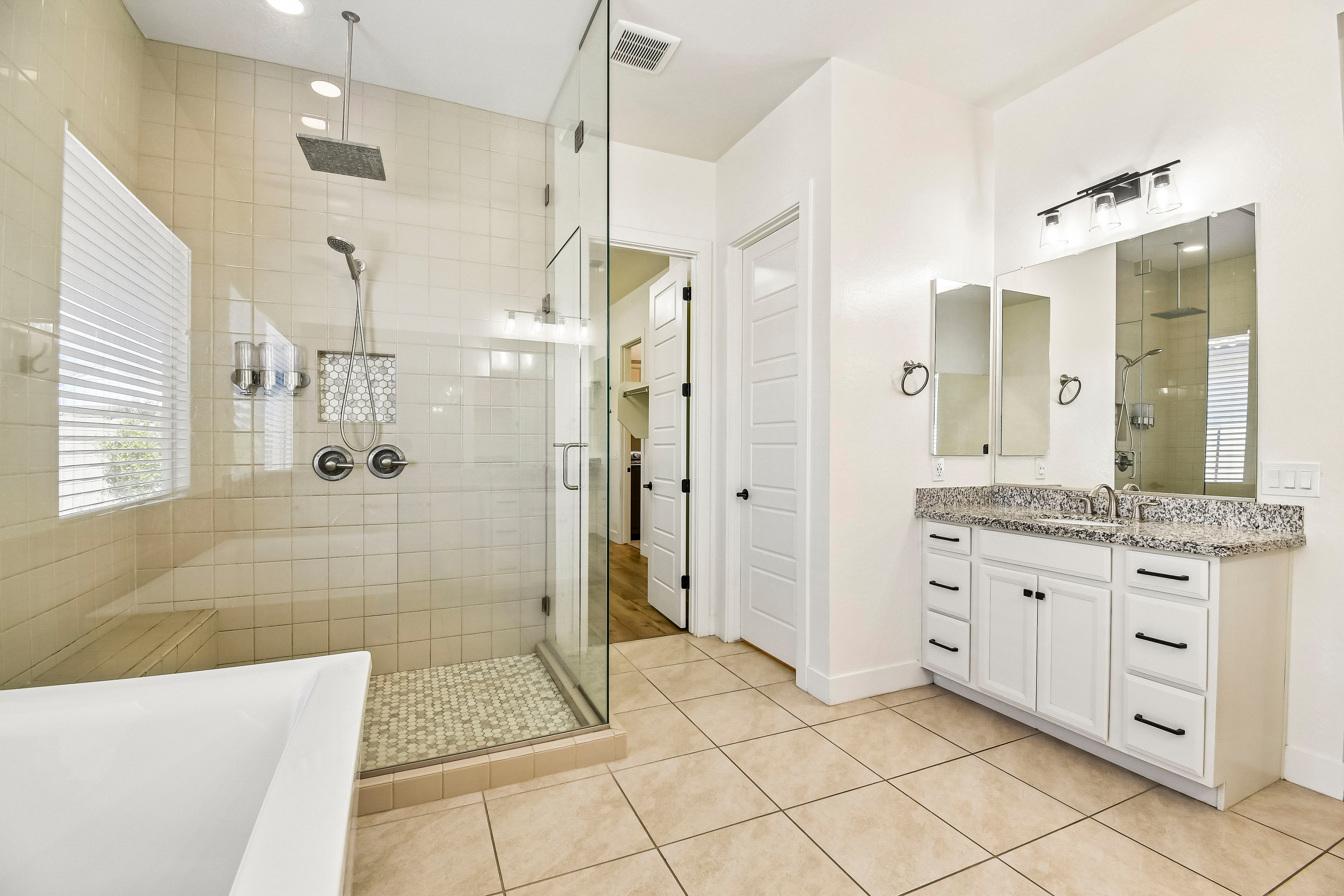 Photo 16 of 32 of 6138 S Granite St, Gilbert, AZ