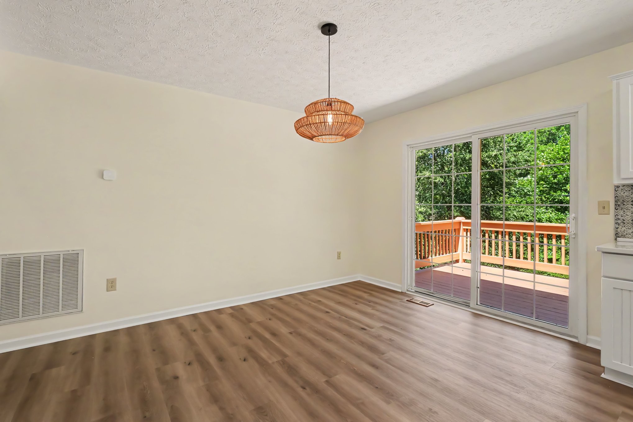 Photo 15 of 19 of 433 Kelly Way, Bellefontaine, OH