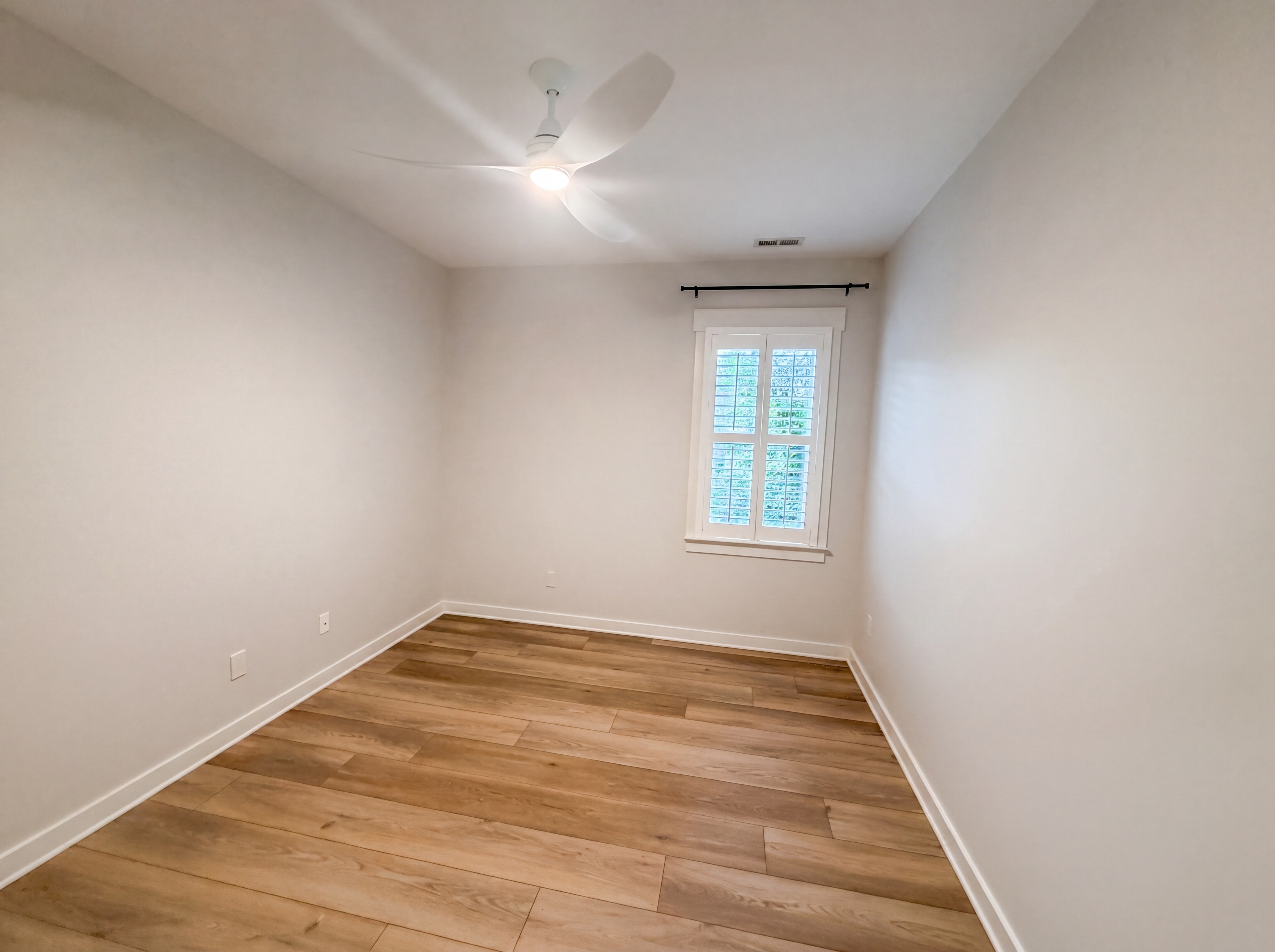 Photo 8 of 25 of 644 Ashe Lake Way, Fuquay Varina, NC