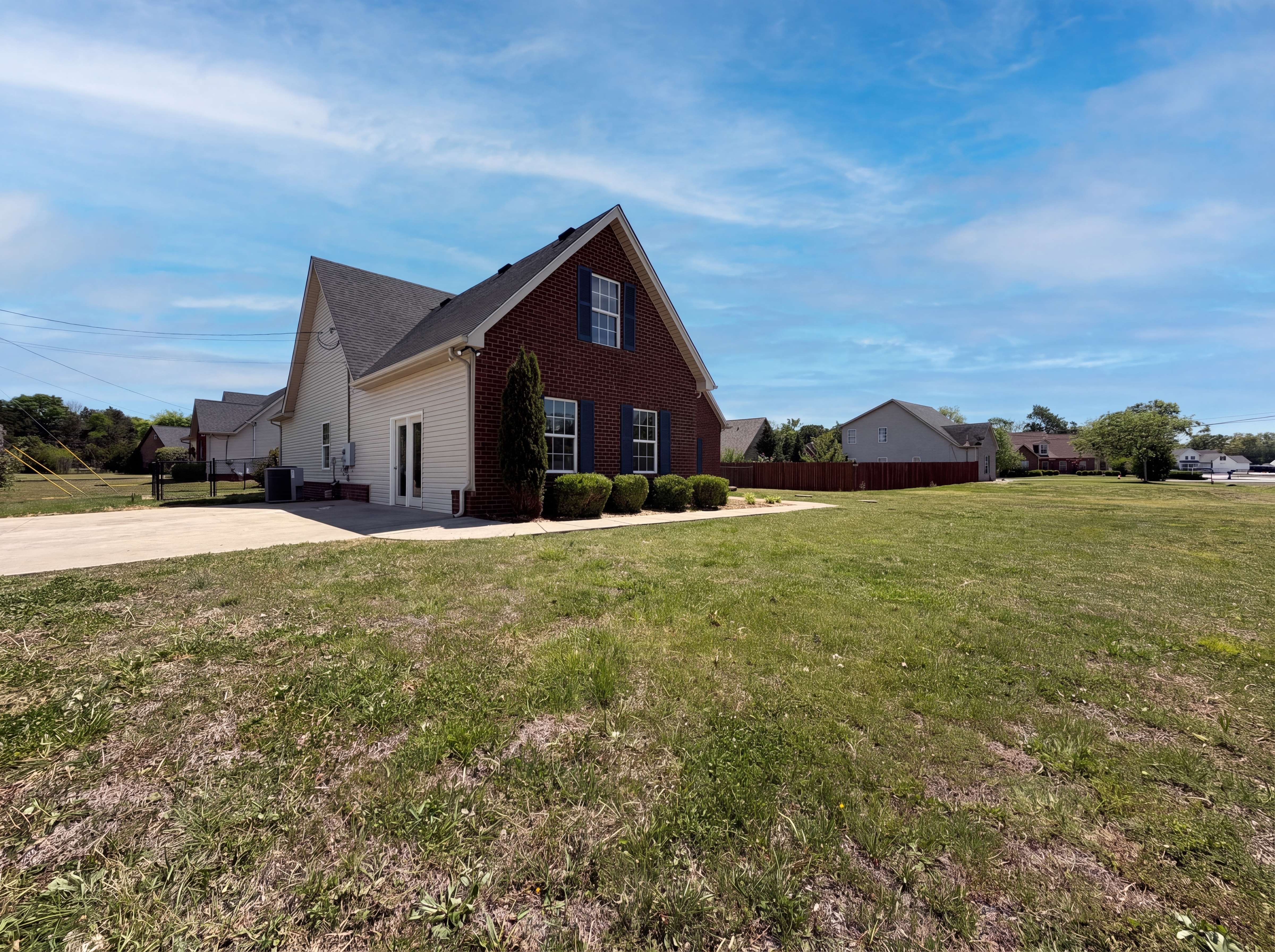 Photo 21 of 24 of 425 Long Creek Dr, Christiana, TN