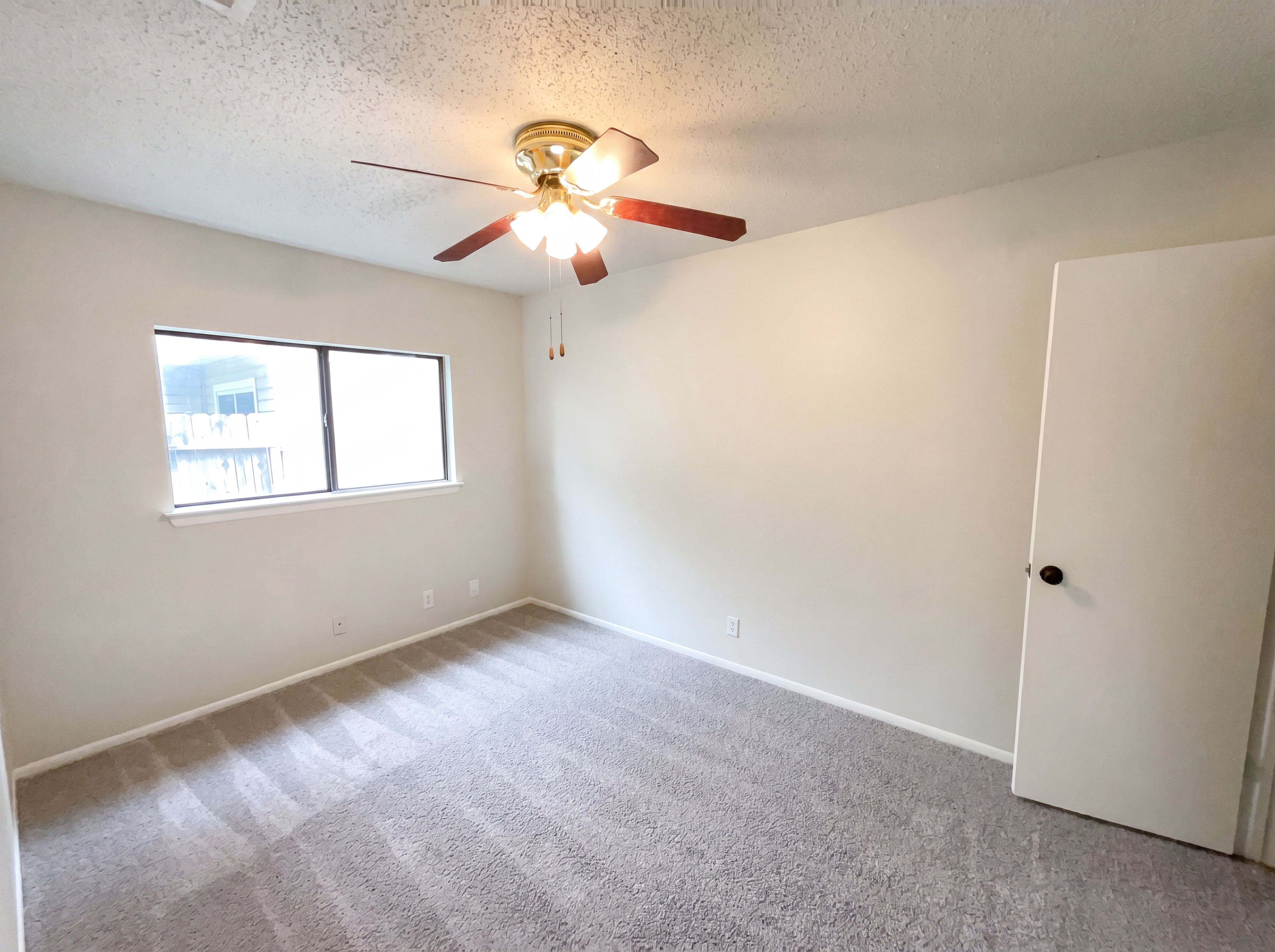 Photo 4 of 20 of 2830 Fisher Field Dr, San Antonio, TX